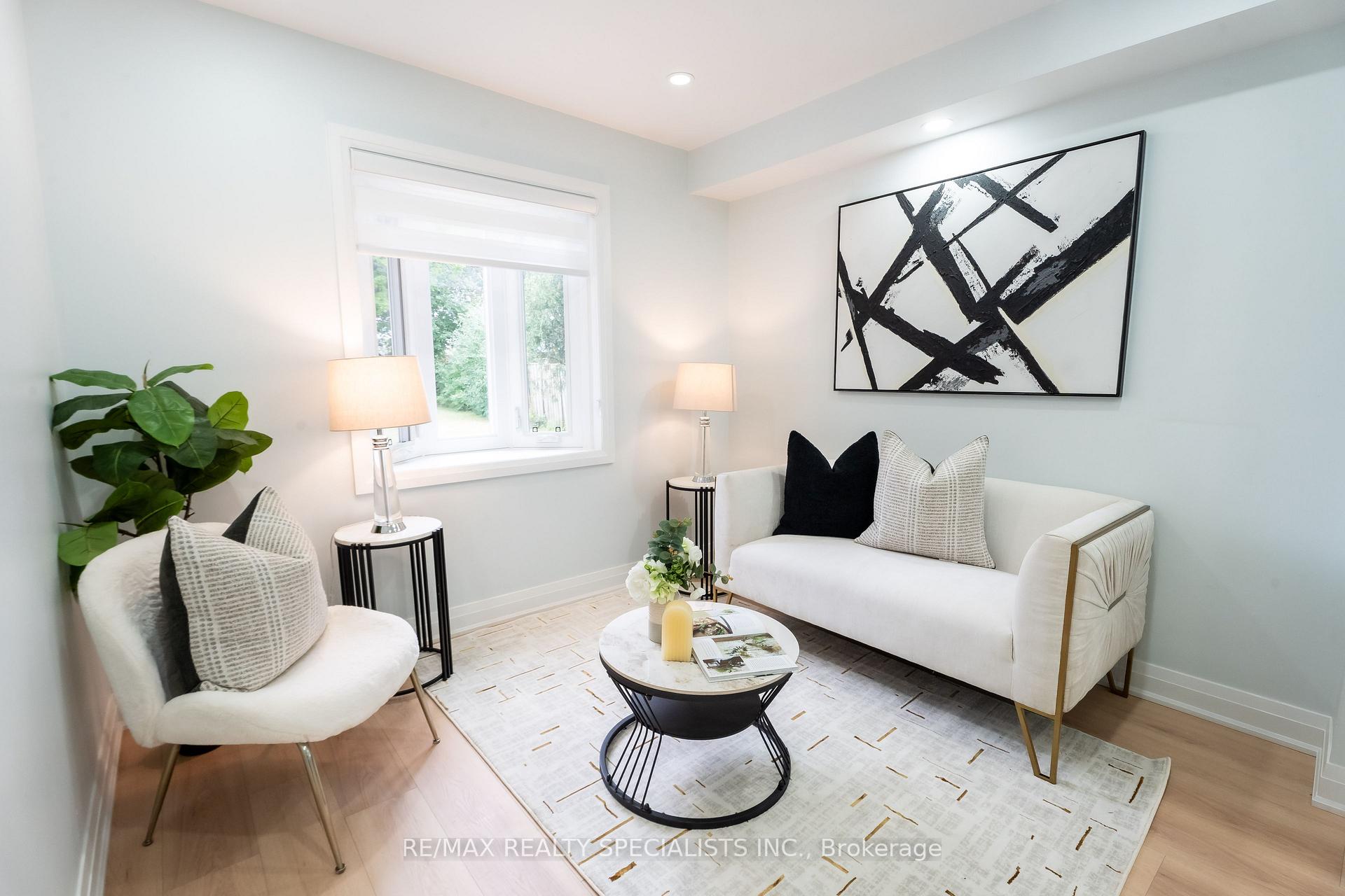 Photo 19 of 66 Banting Crescent, Brampton, Fletcher's West — HOMEH