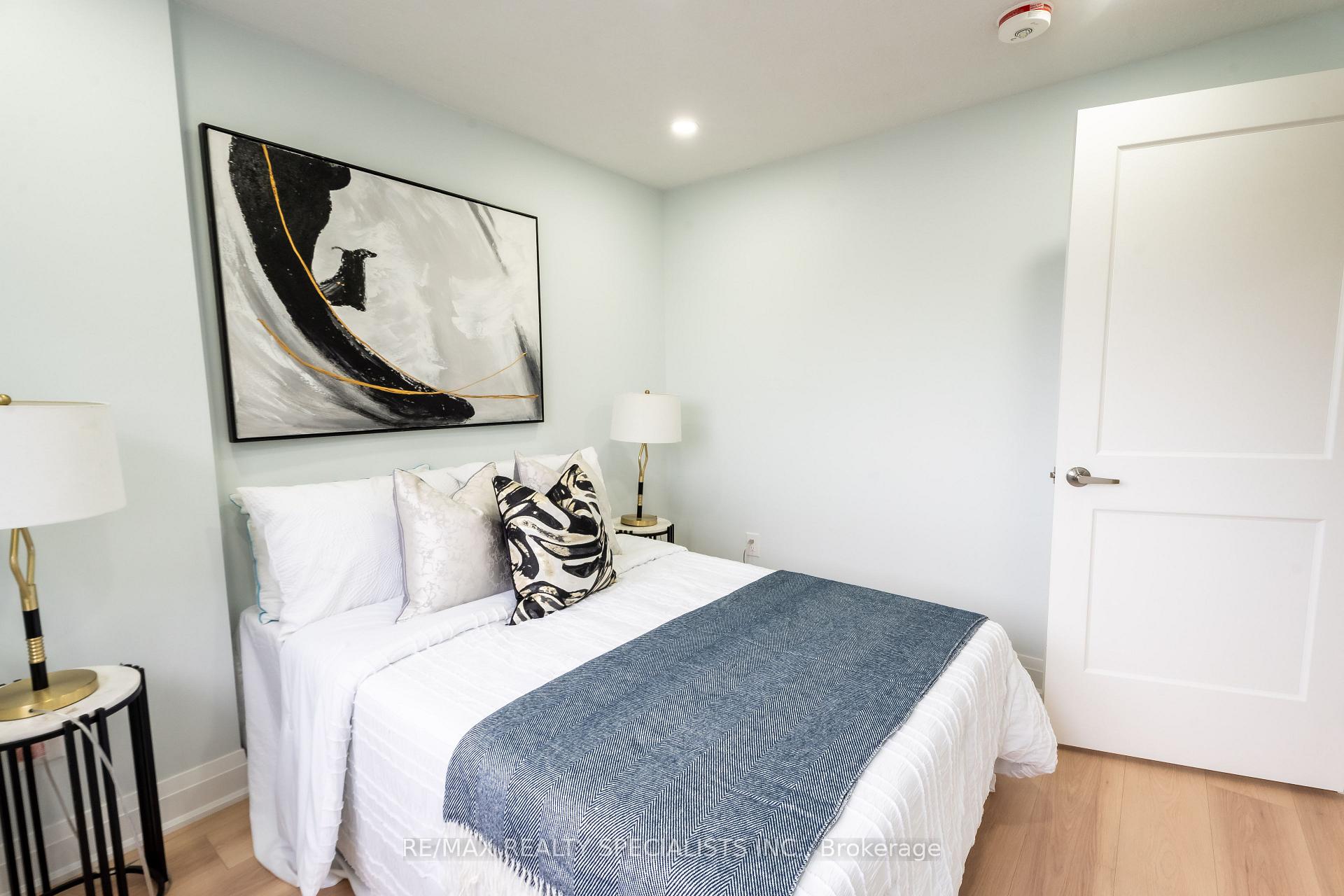 Photo 34 of 66 Banting Crescent, Brampton, Fletcher's West — HOMEH