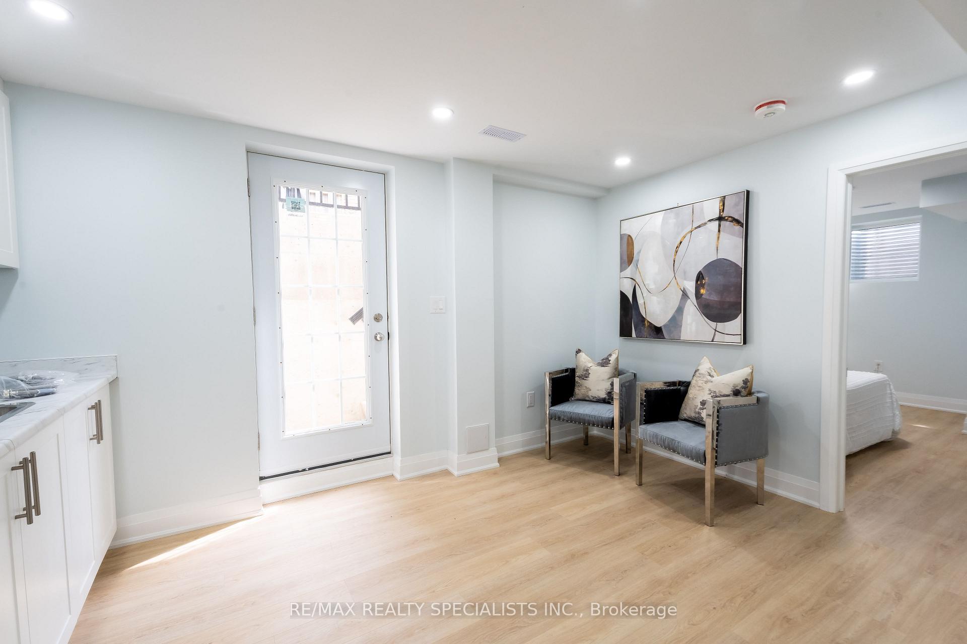Photo 37 of 66 Banting Crescent, Brampton, Fletcher's West — HOMEH