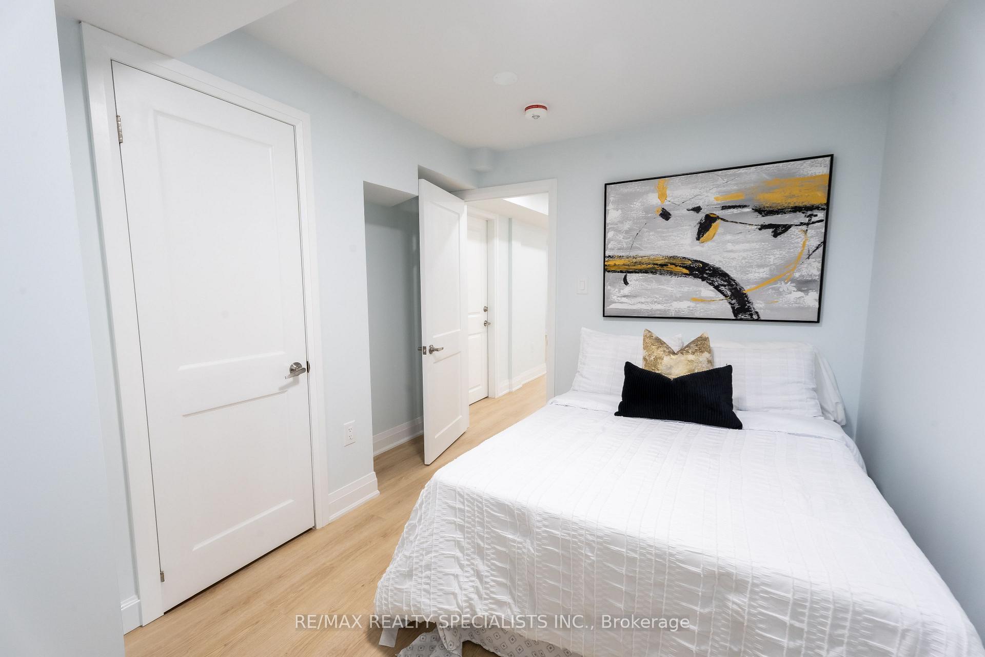 Photo 41 of 66 Banting Crescent, Brampton, Fletcher's West — HOMEH
