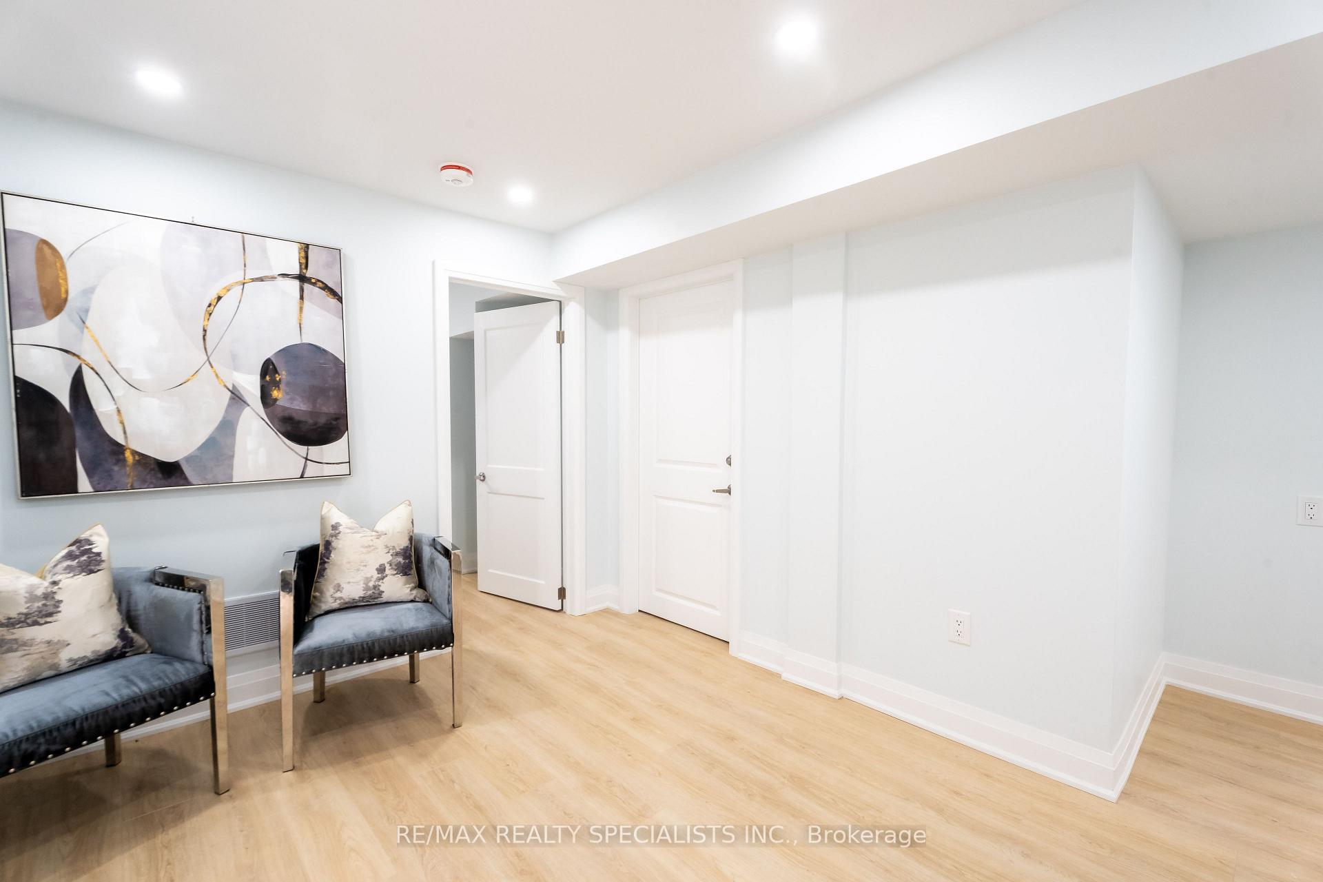 Photo 42 of 66 Banting Crescent, Brampton, Fletcher's West — HOMEH