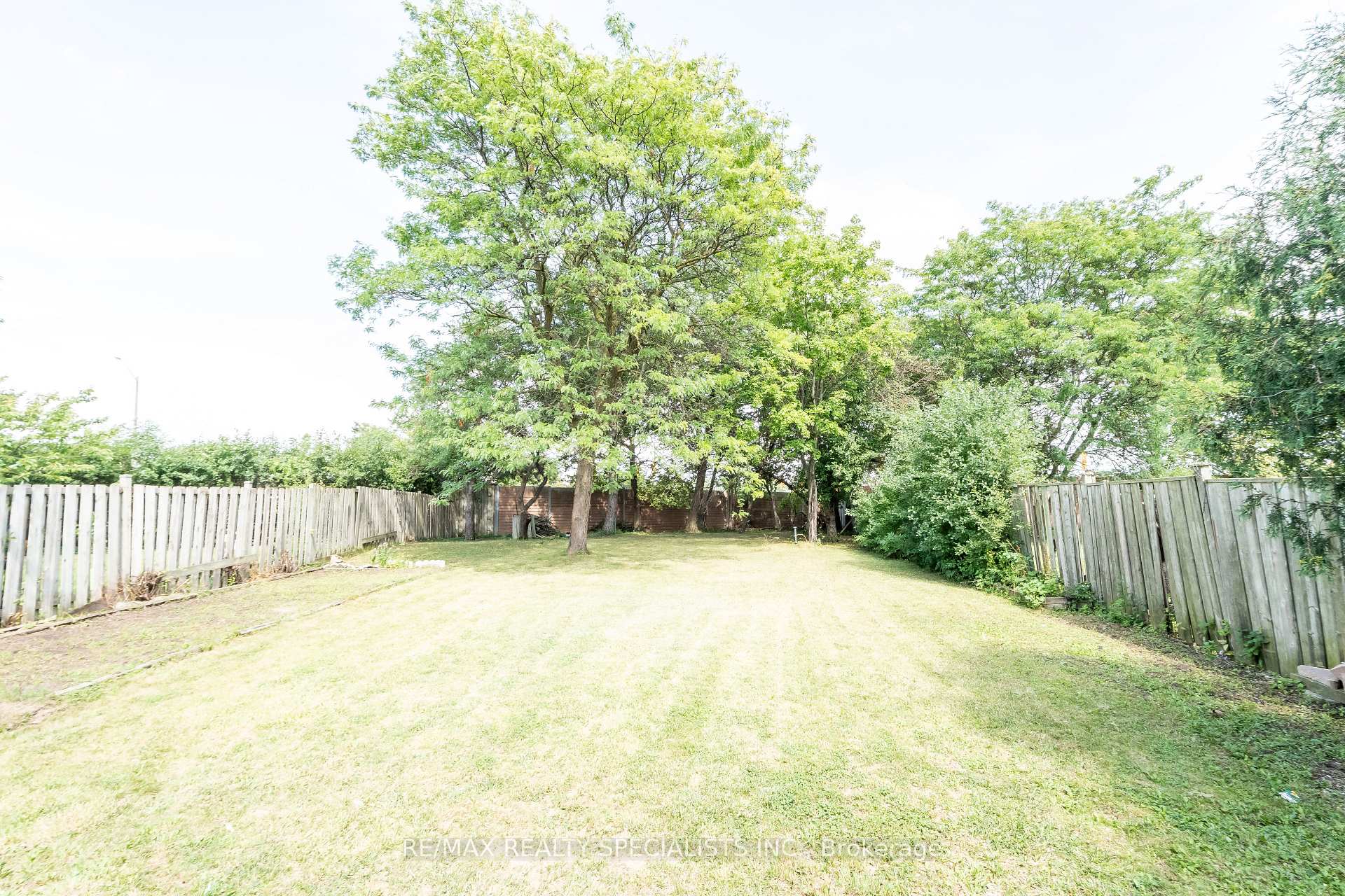 Photo 47 of 66 Banting Crescent, Brampton, Fletcher's West — HOMEH