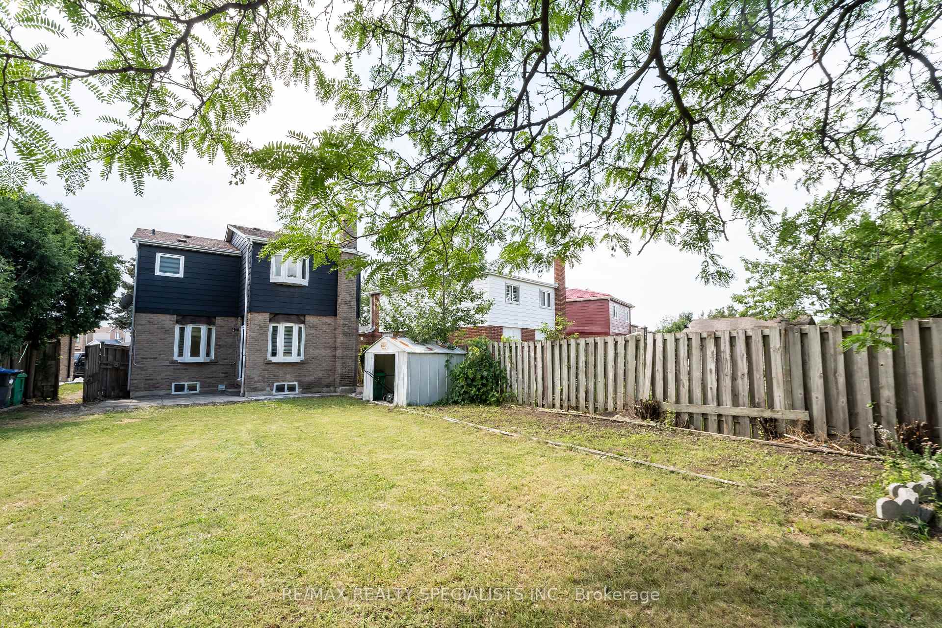 Photo 48 of 66 Banting Crescent, Brampton, Fletcher's West — HOMEH