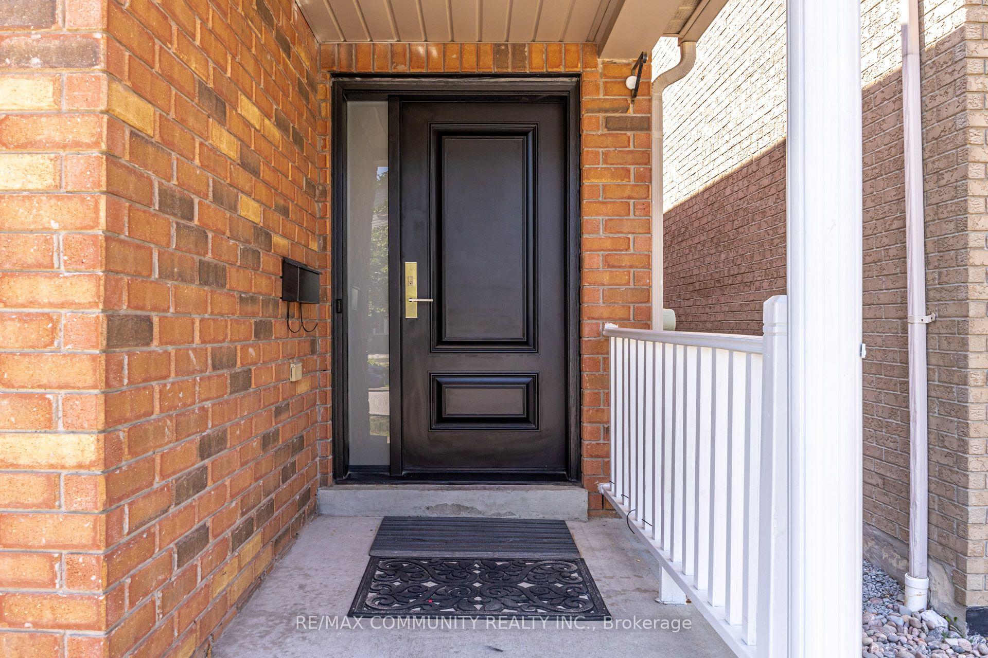 Photo 4 of 69 McSweeney Crescent, Ajax, Northwest Ajax — HOMEH