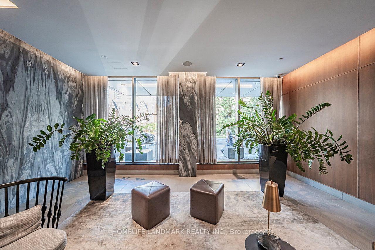 Photo 6 of Unit 1206, 125 Redpath Avenue, Toronto, Mount Pleasant West — HOMEH
