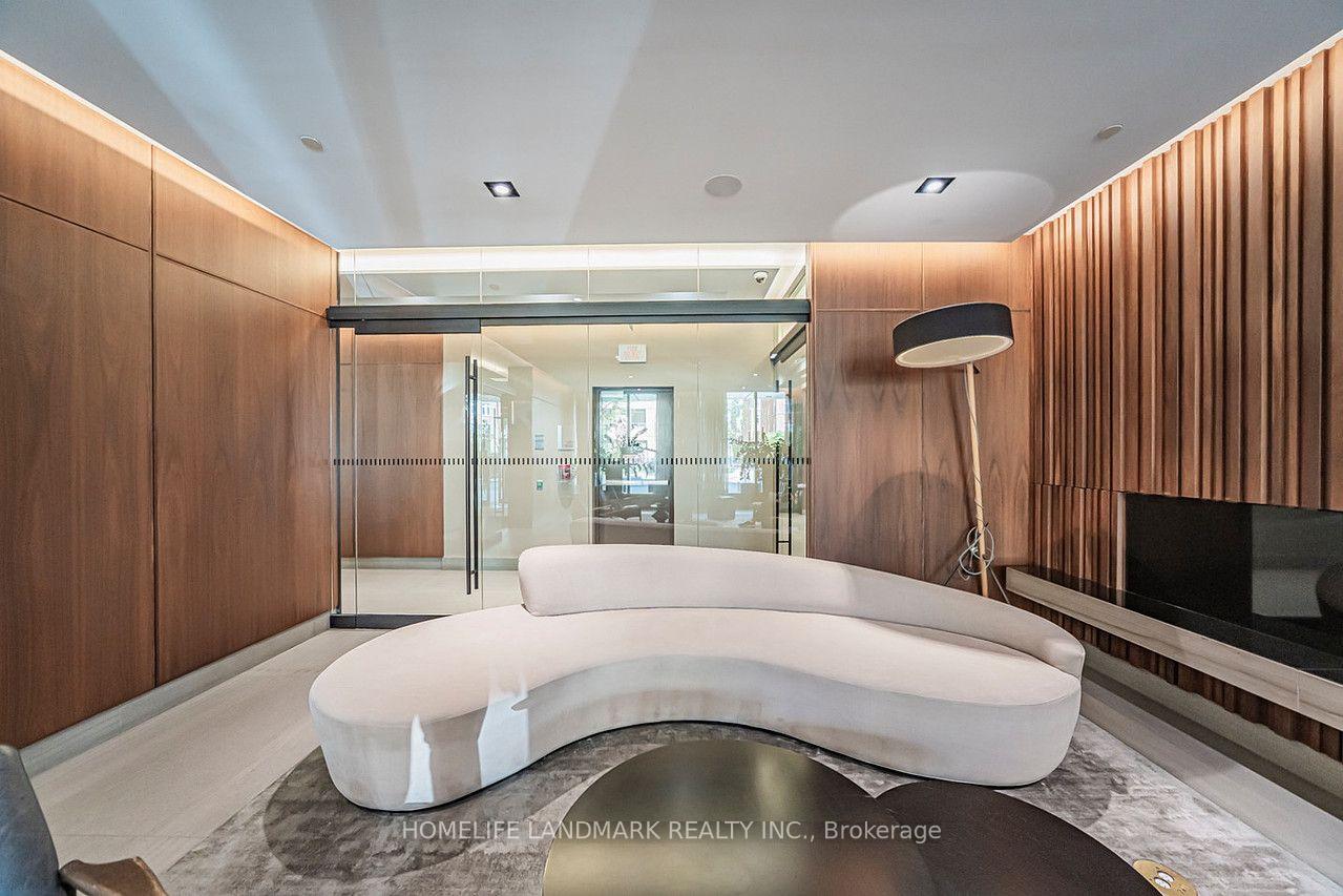 Photo 7 of Unit 1206, 125 Redpath Avenue, Toronto, Mount Pleasant West — HOMEH