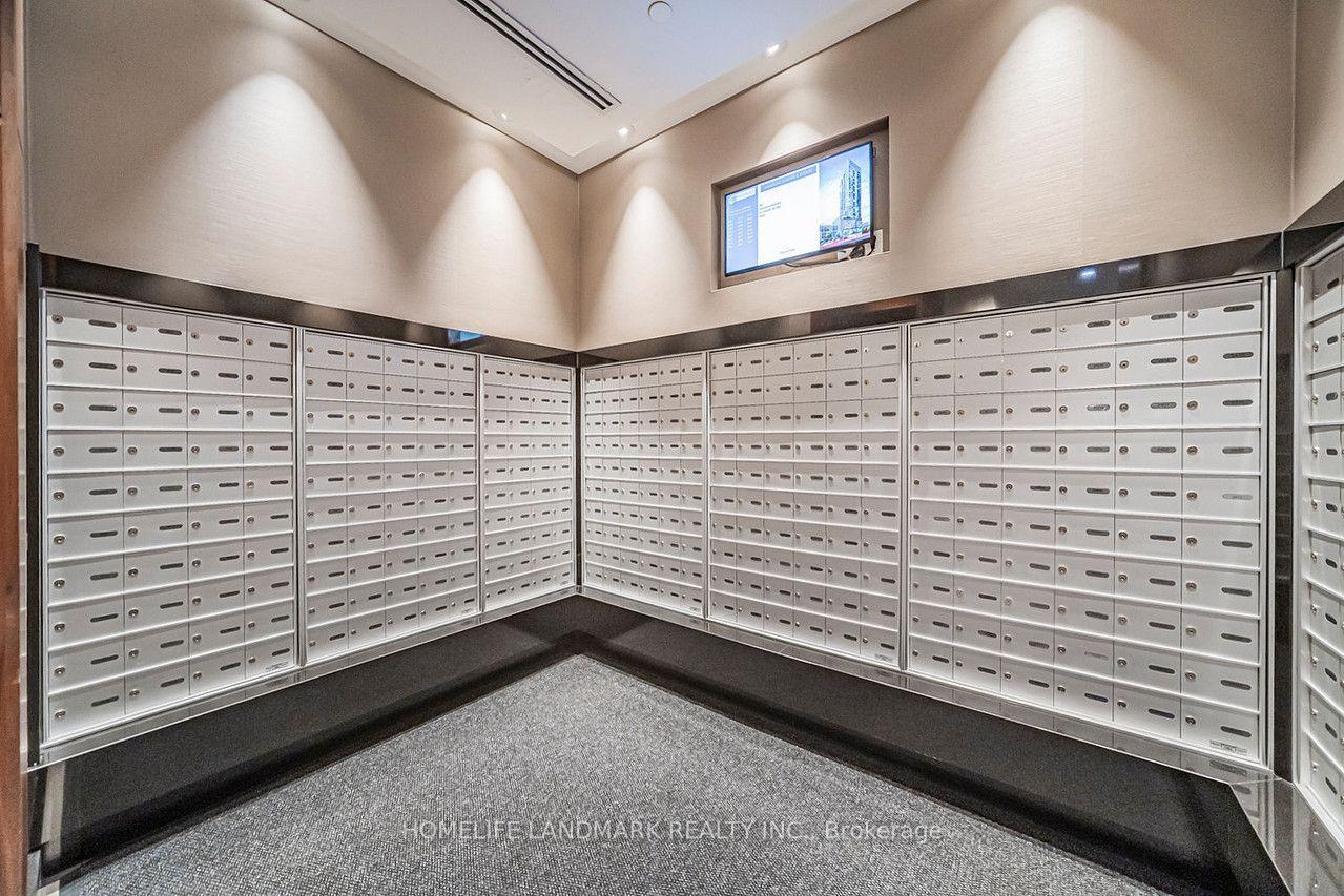 Photo 8 of Unit 1206, 125 Redpath Avenue, Toronto, Mount Pleasant West — HOMEH