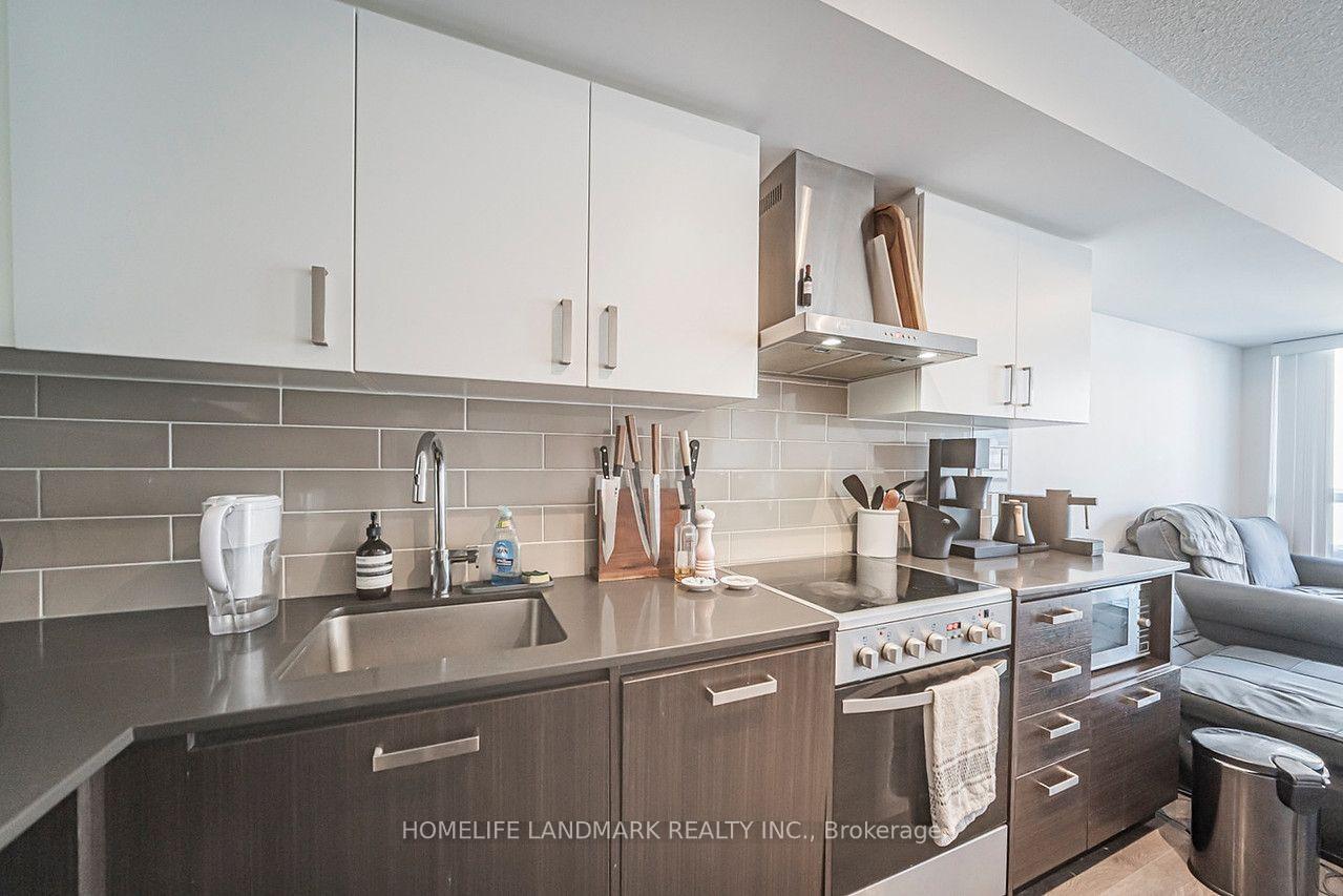 Photo 16 of Unit 1206, 125 Redpath Avenue, Toronto, Mount Pleasant West — HOMEH