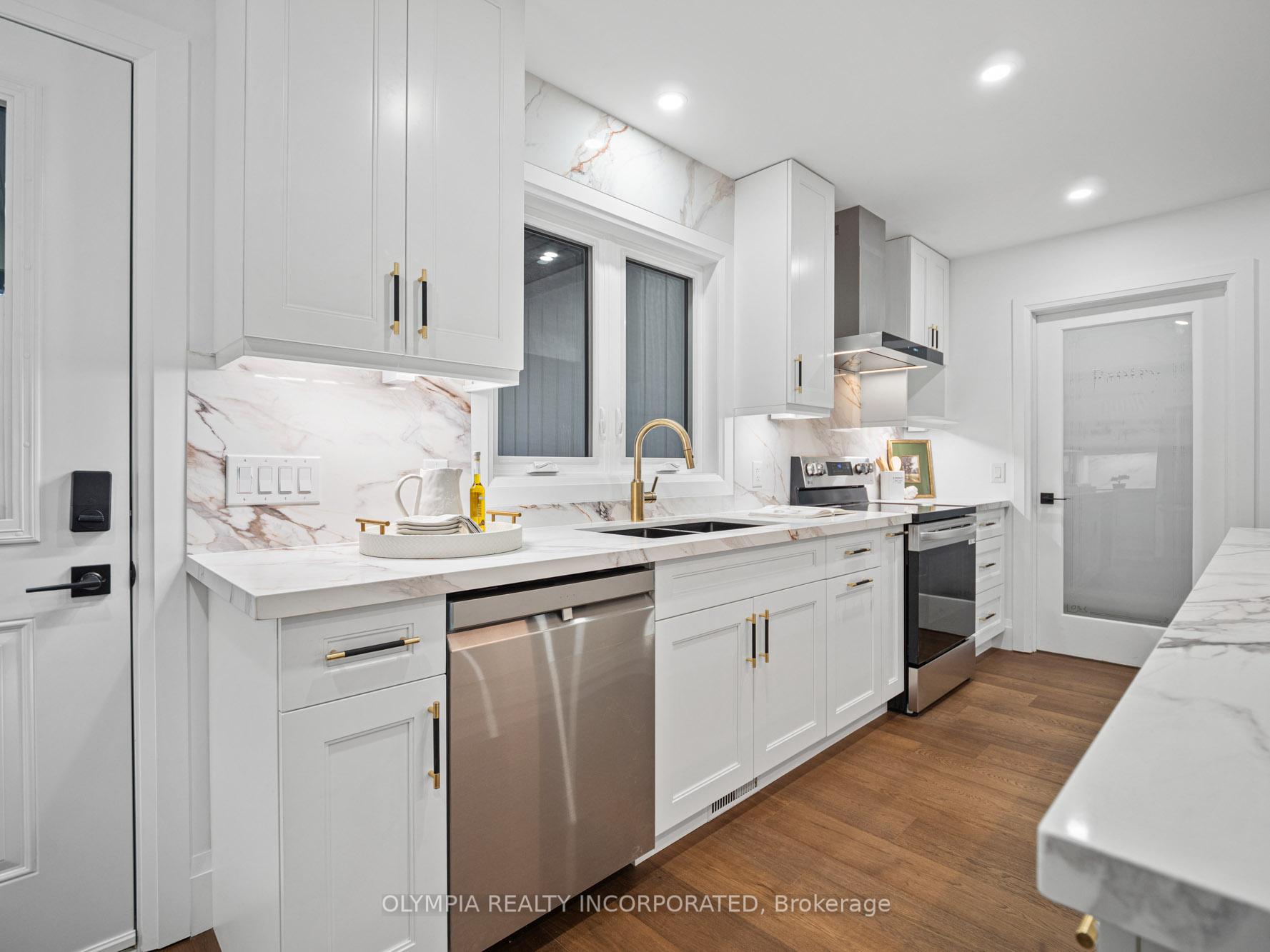 Photo 15 of 1110 Vansickle Road N, St. Catharines, Grapeview — HOMEH