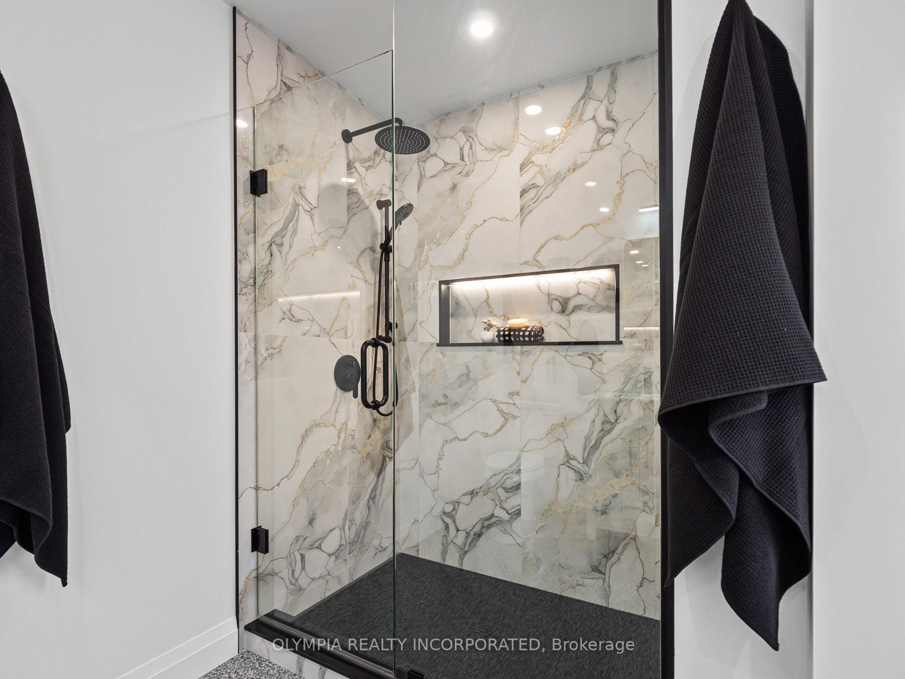 Photo 21 of 1110 Vansickle Road N, St. Catharines, Grapeview — HOMEH
