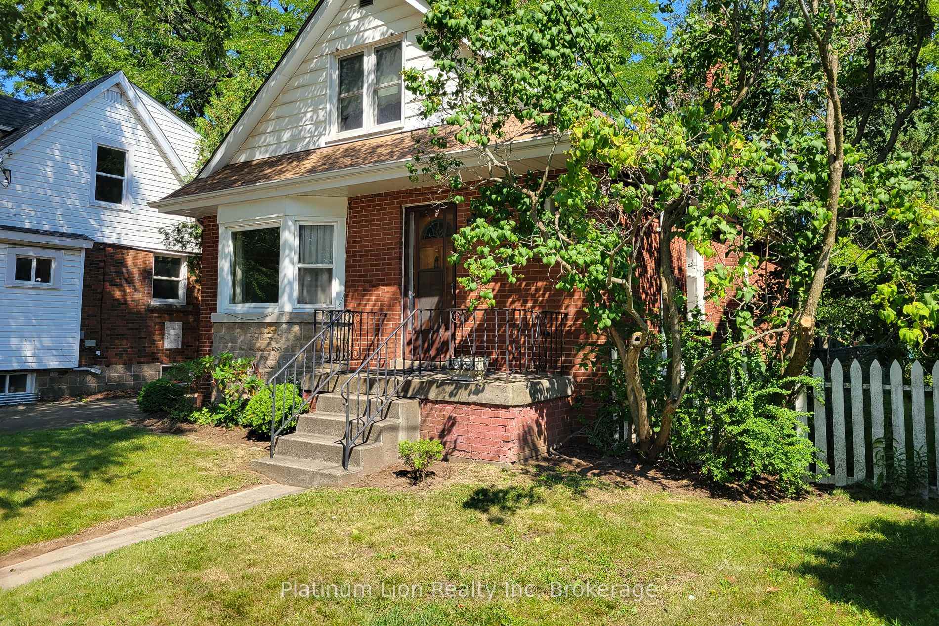 Photo 4 of 30 Sanders Boulevard, Hamilton, Ainslie Wood — HOMEH