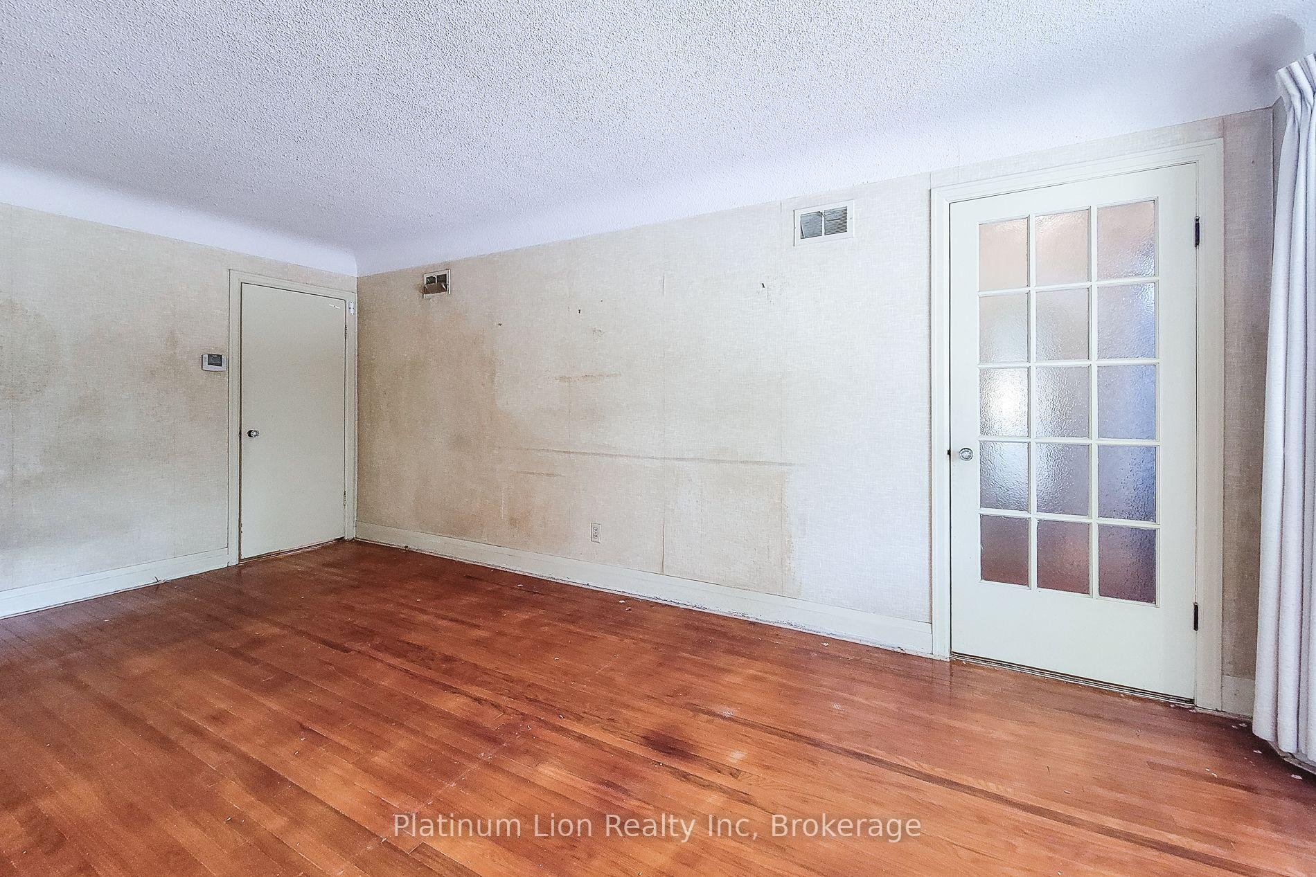 Photo 11 of 30 Sanders Boulevard, Hamilton, Ainslie Wood — HOMEH