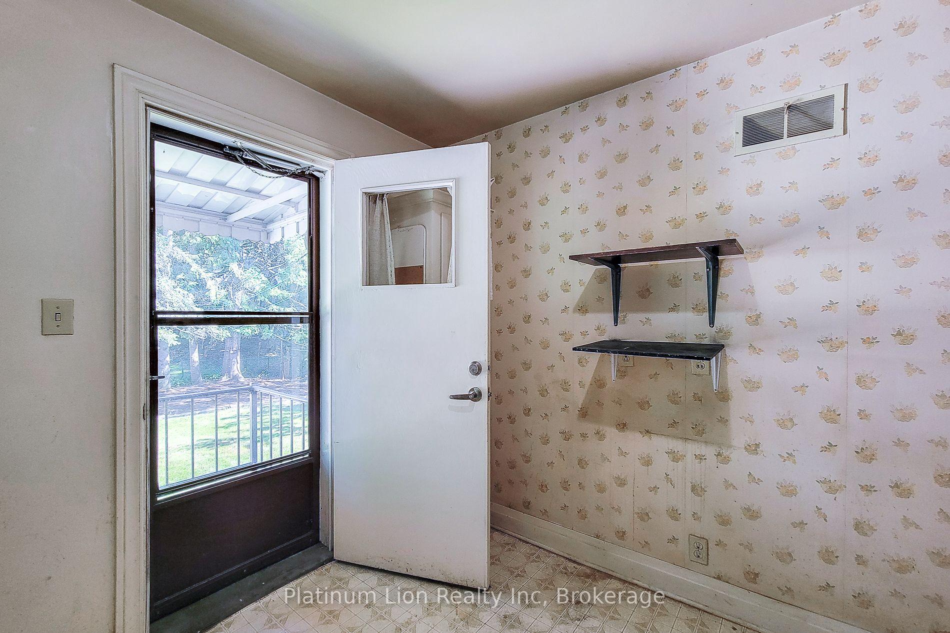 Photo 18 of 30 Sanders Boulevard, Hamilton, Ainslie Wood — HOMEH