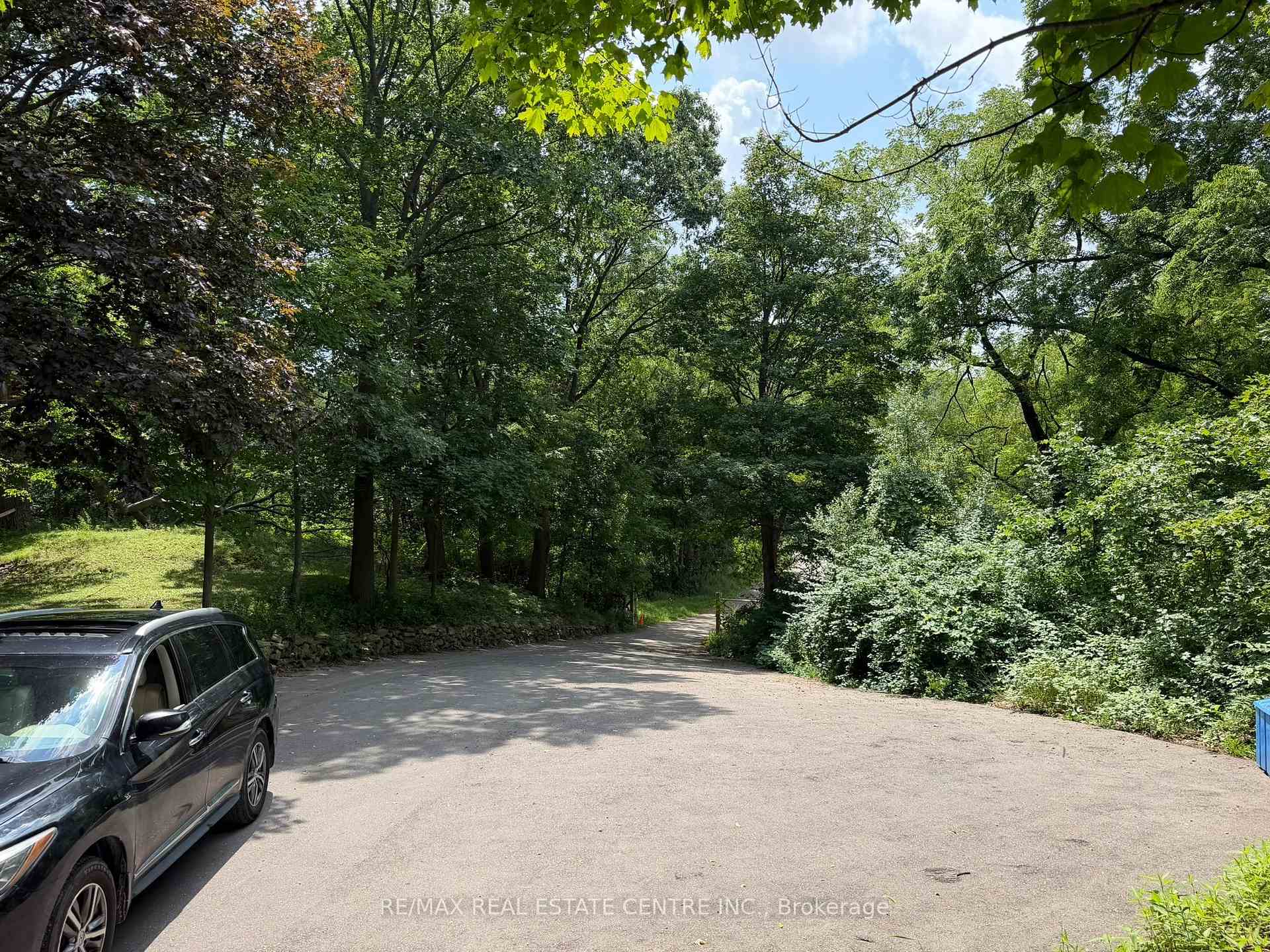 Photo 7 of 716 Artaban Road, Hamilton, Dundas — HOMEH