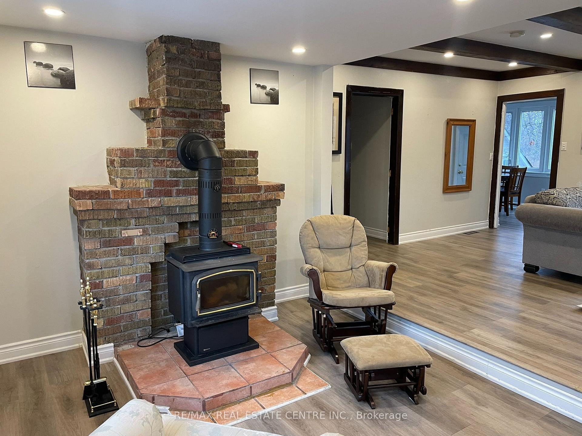Photo 10 of 716 Artaban Road, Hamilton, Dundas — HOMEH