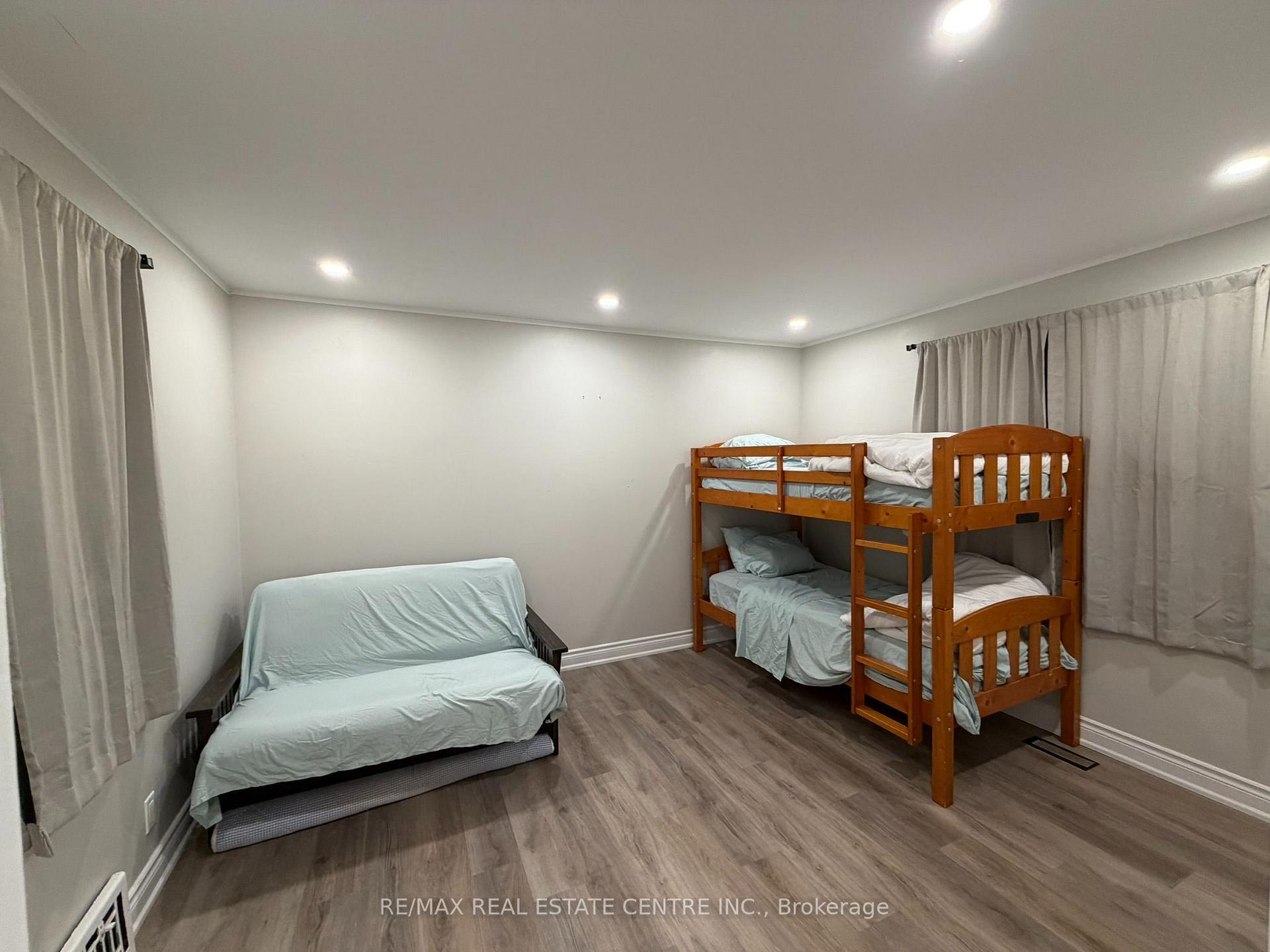 Photo 15 of 716 Artaban Road, Hamilton, Dundas — HOMEH