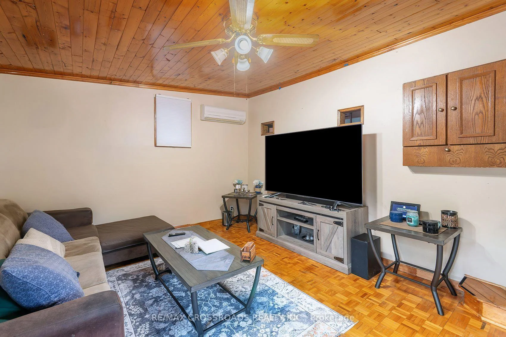 Photo 6 of 368 Cedar Valley Boulevard, Oshawa, Samac — HOMEH