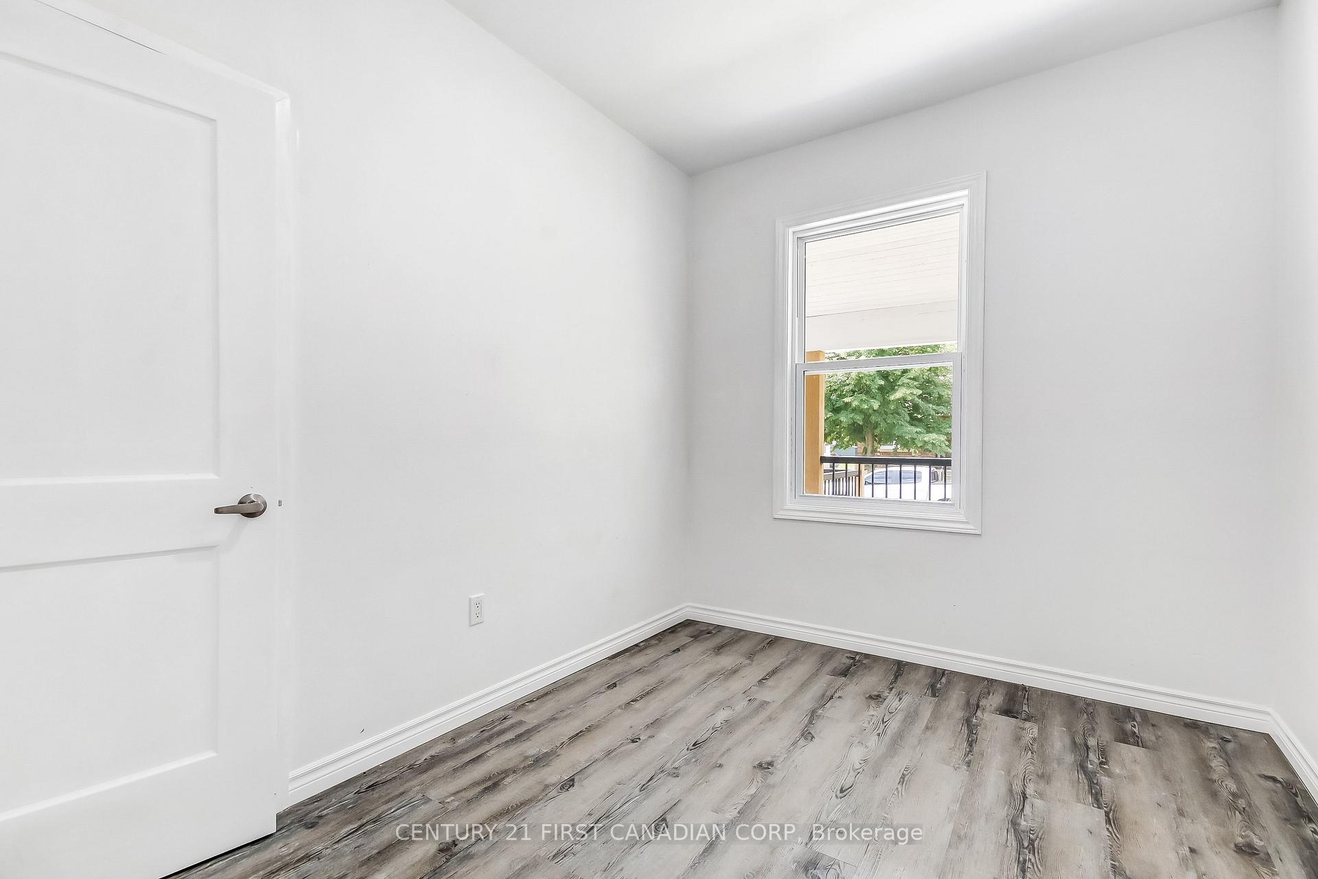 Photo 12 of 76 Chestnut Street, St. Thomas — HOMEH