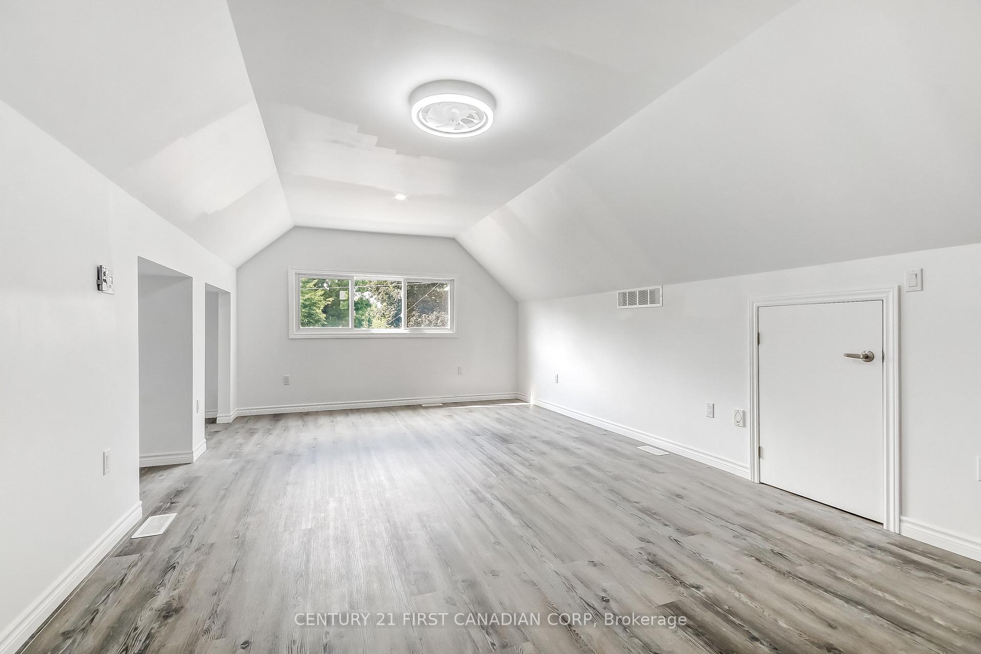 Photo 14 of 76 Chestnut Street, St. Thomas — HOMEH