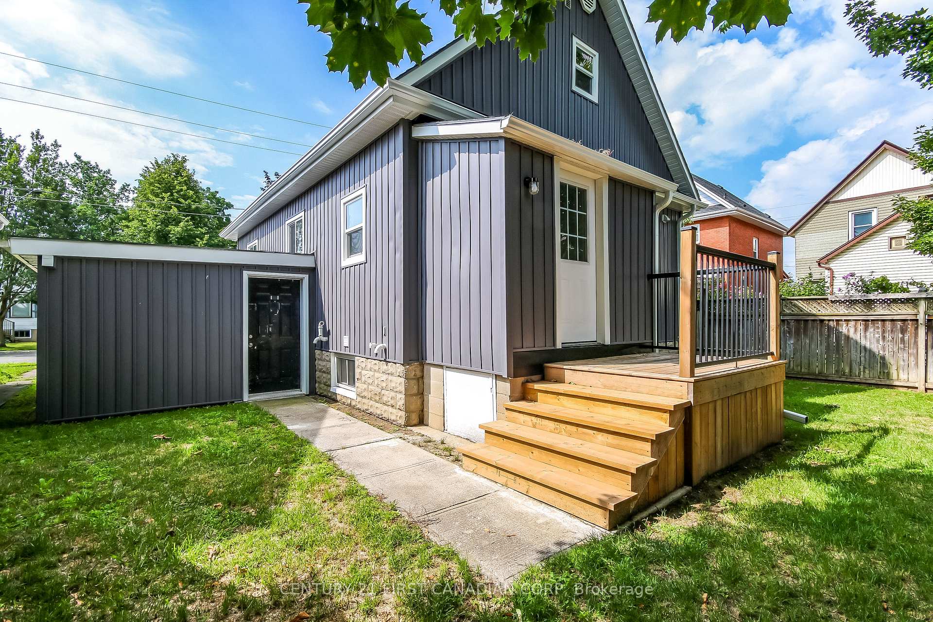 Photo 20 of 76 Chestnut Street, St. Thomas — HOMEH