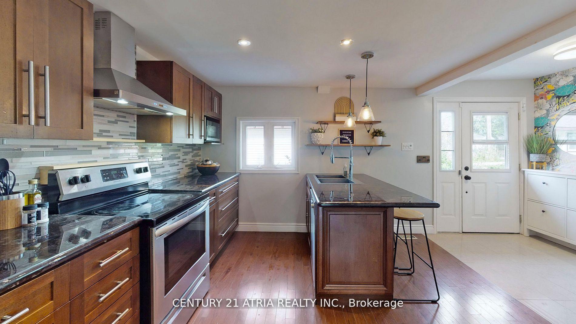 Photo 8 of 175 Riveredge Drive, Georgina, Keswick North — HOMEH