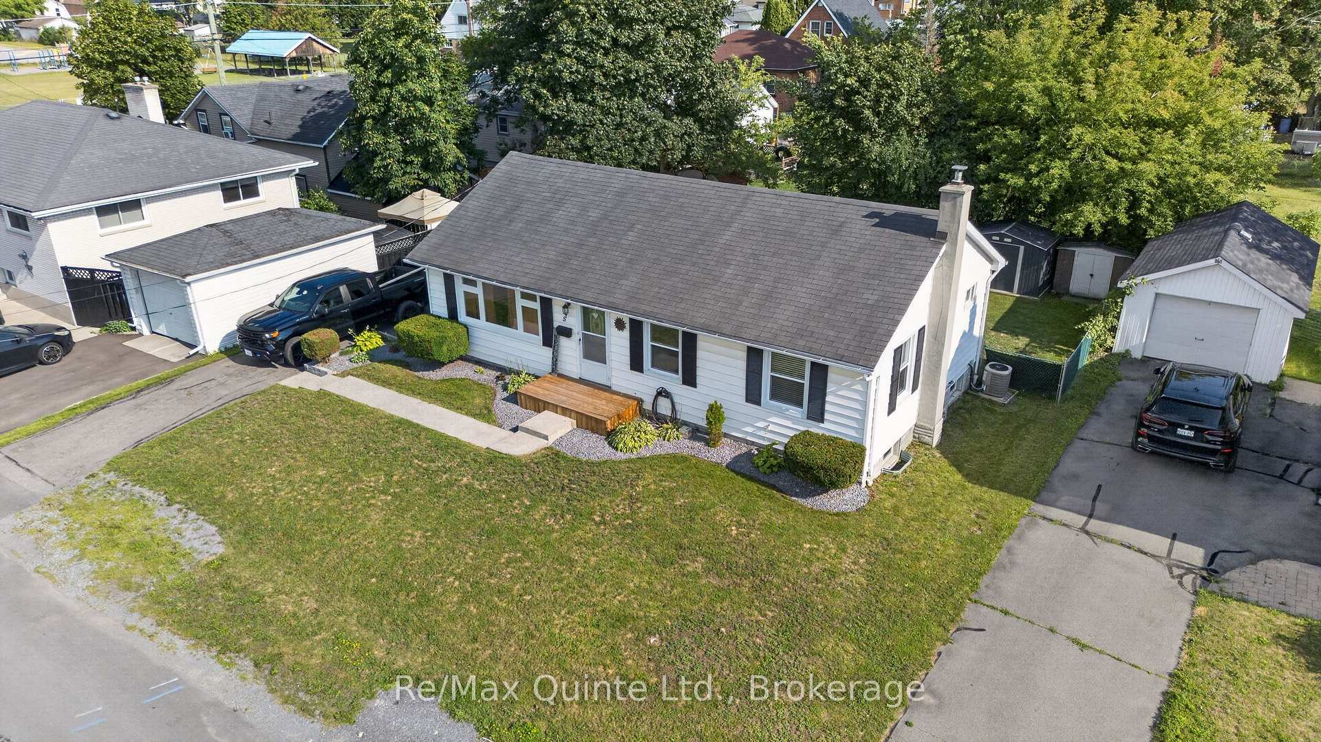 Photo 2 of 5 Wilkins Street, Belleville, Belleville Ward — HOMEH