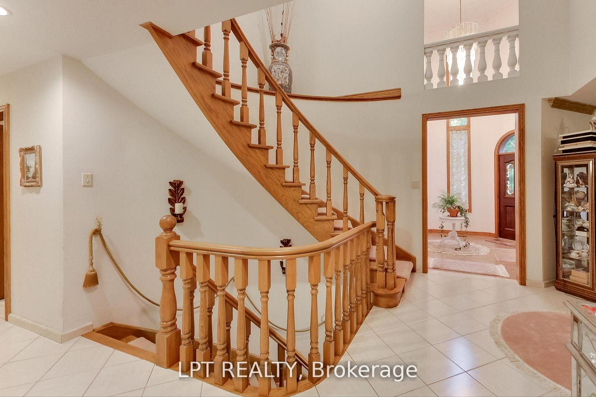 Photo 28 of 6 Fenton Way, Brampton, Toronto Gore Rural Estate — HOMEH
