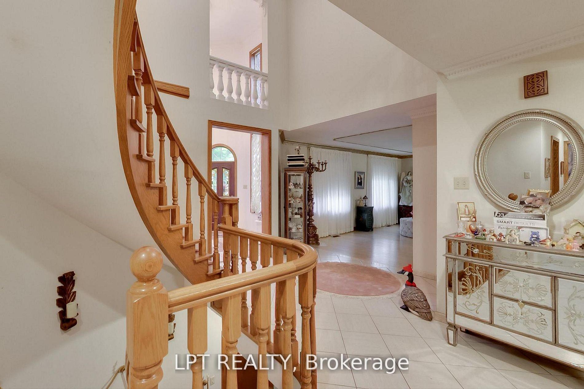 Photo 44 of 6 Fenton Way, Brampton, Toronto Gore Rural Estate — HOMEH