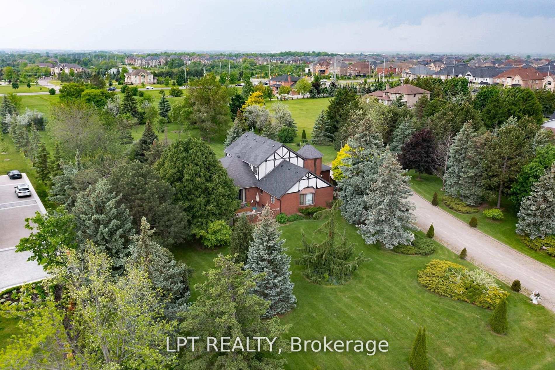 Photo 45 of 6 Fenton Way, Brampton, Toronto Gore Rural Estate — HOMEH