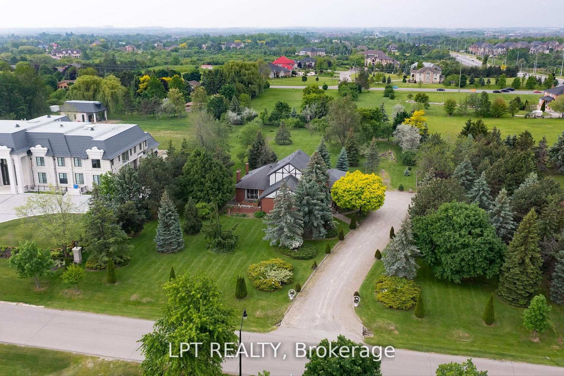 Photo 46 of 6 Fenton Way, Brampton, Toronto Gore Rural Estate — HOMEH
