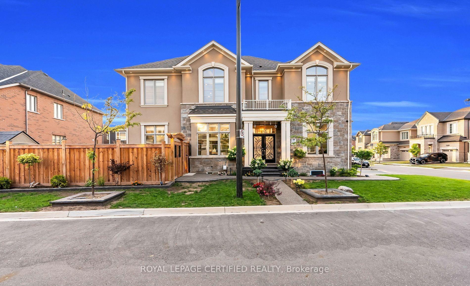 Front of Unit Basement, 1366 Lobelia Crescent