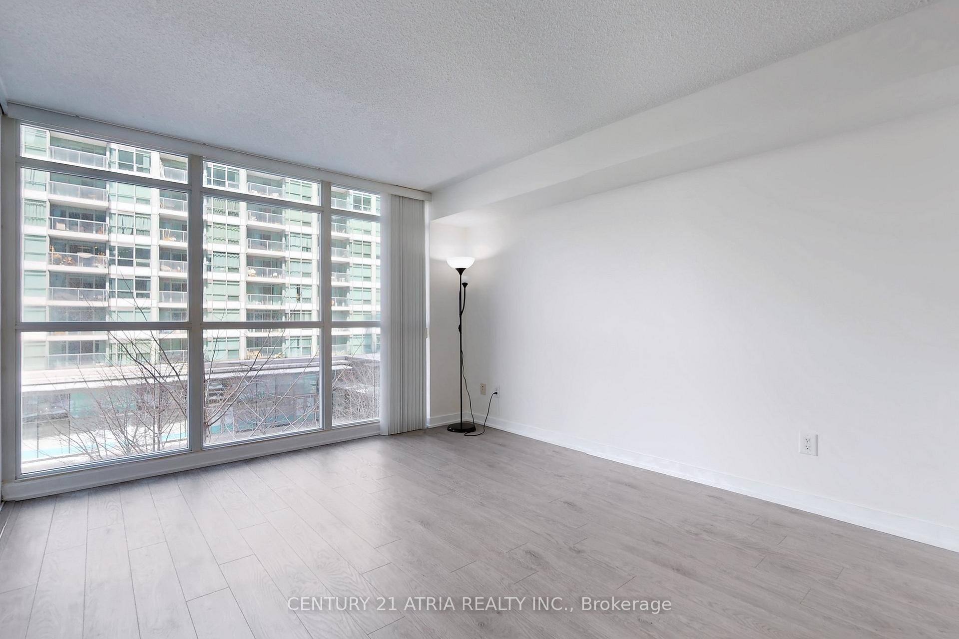 Photo 2 of Unit 310, 19 Singer Court, North York, Bayview Village — HOMEH