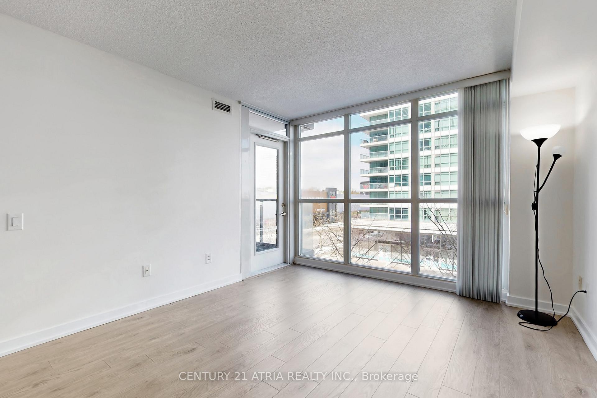 Photo 4 of Unit 310, 19 Singer Court, North York, Bayview Village — HOMEH
