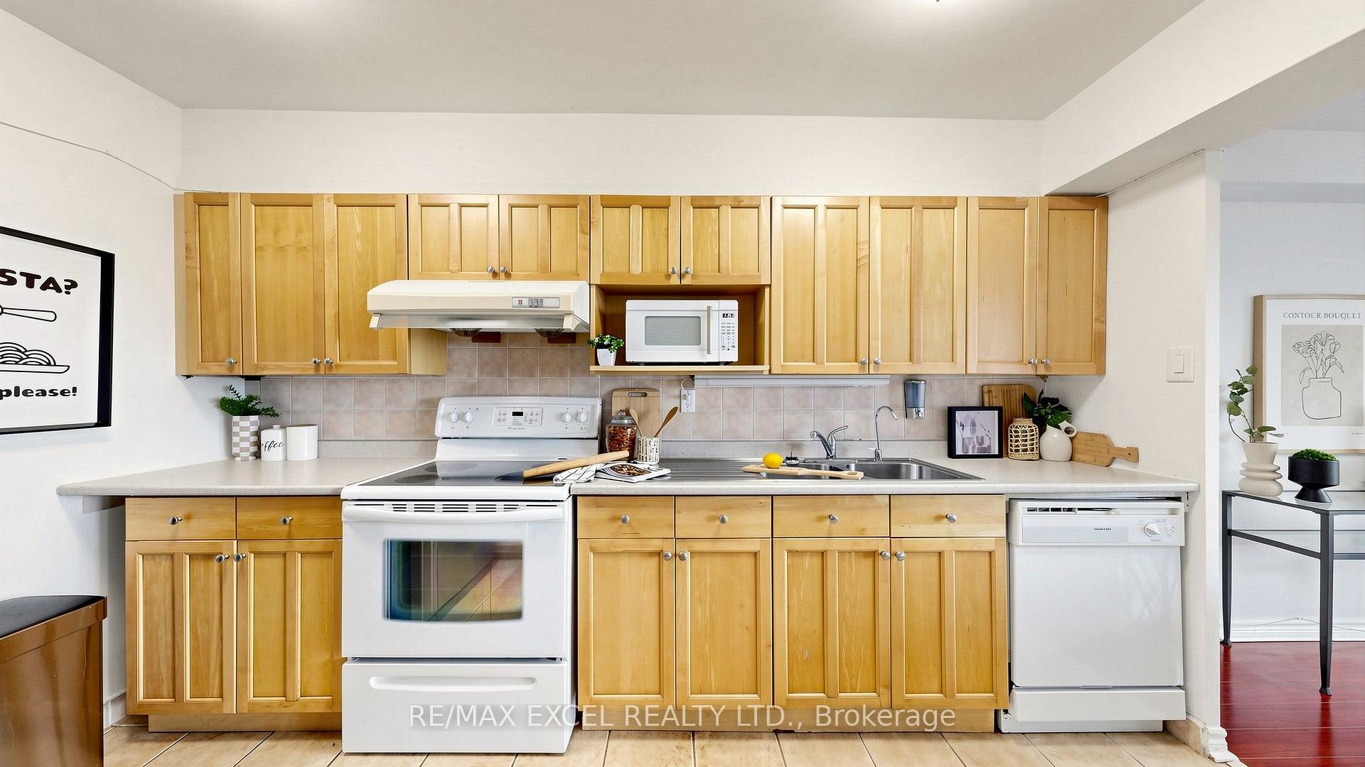 Photo 15 of Unit 1011, 350 Seneca Hill Drive, North York, Don Valley Village — HOMEH