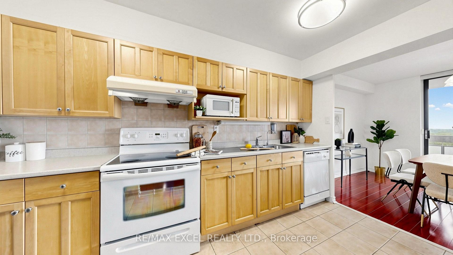 Photo 16 of Unit 1011, 350 Seneca Hill Drive, North York, Don Valley Village — HOMEH