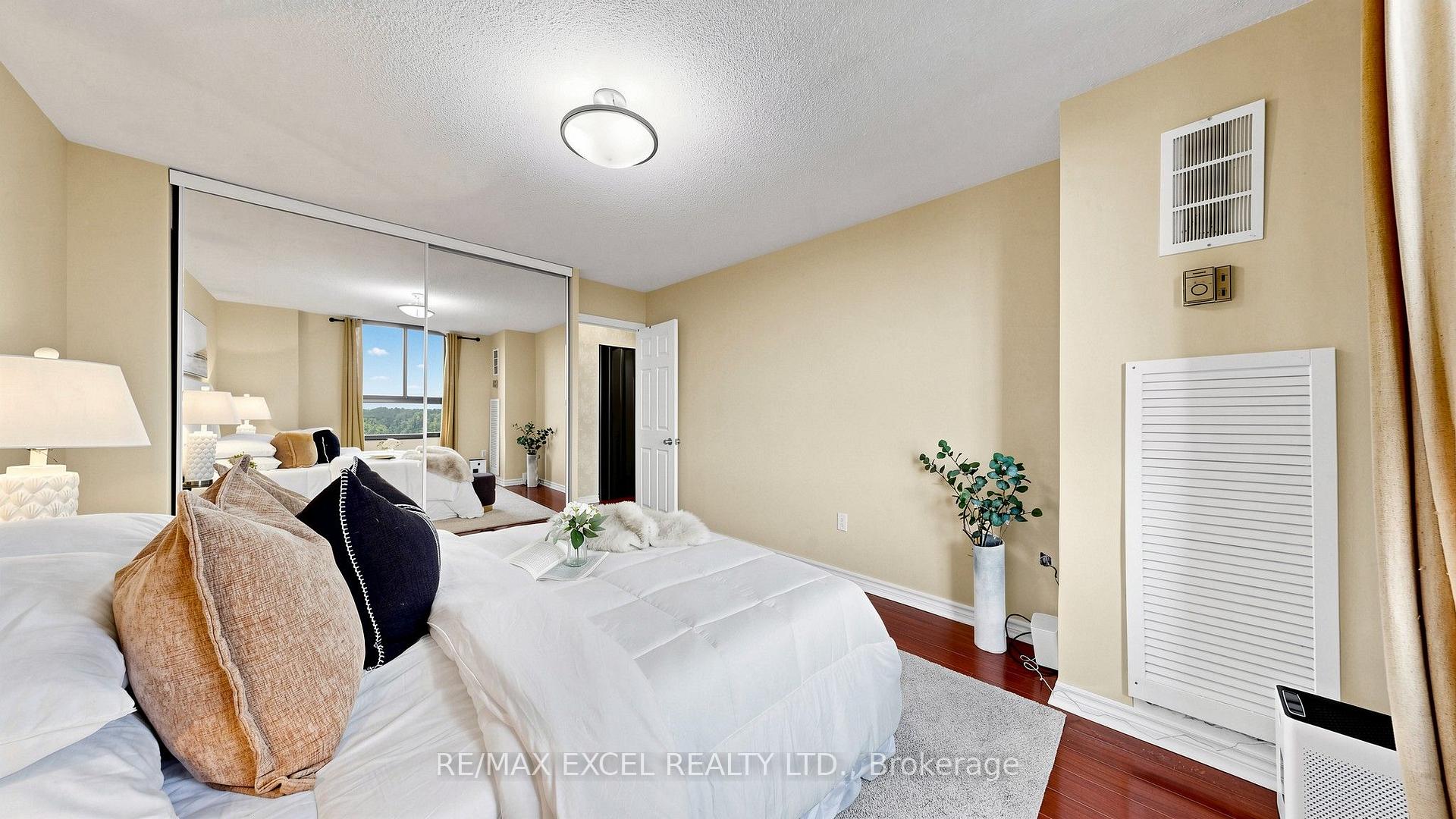 Photo 23 of Unit 1011, 350 Seneca Hill Drive, North York, Don Valley Village — HOMEH