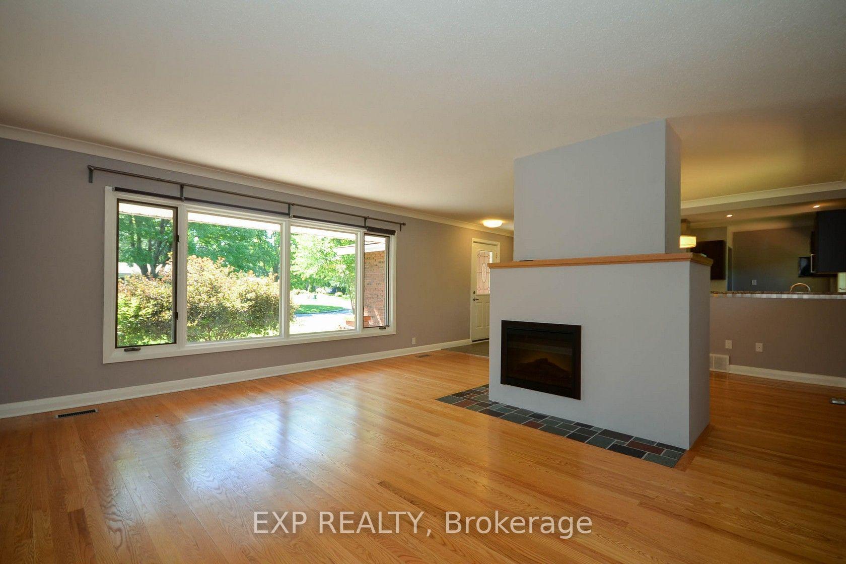 Photo 10 of 6 Solva Drive, Ottawa, Crystal Beach — HOMEH
