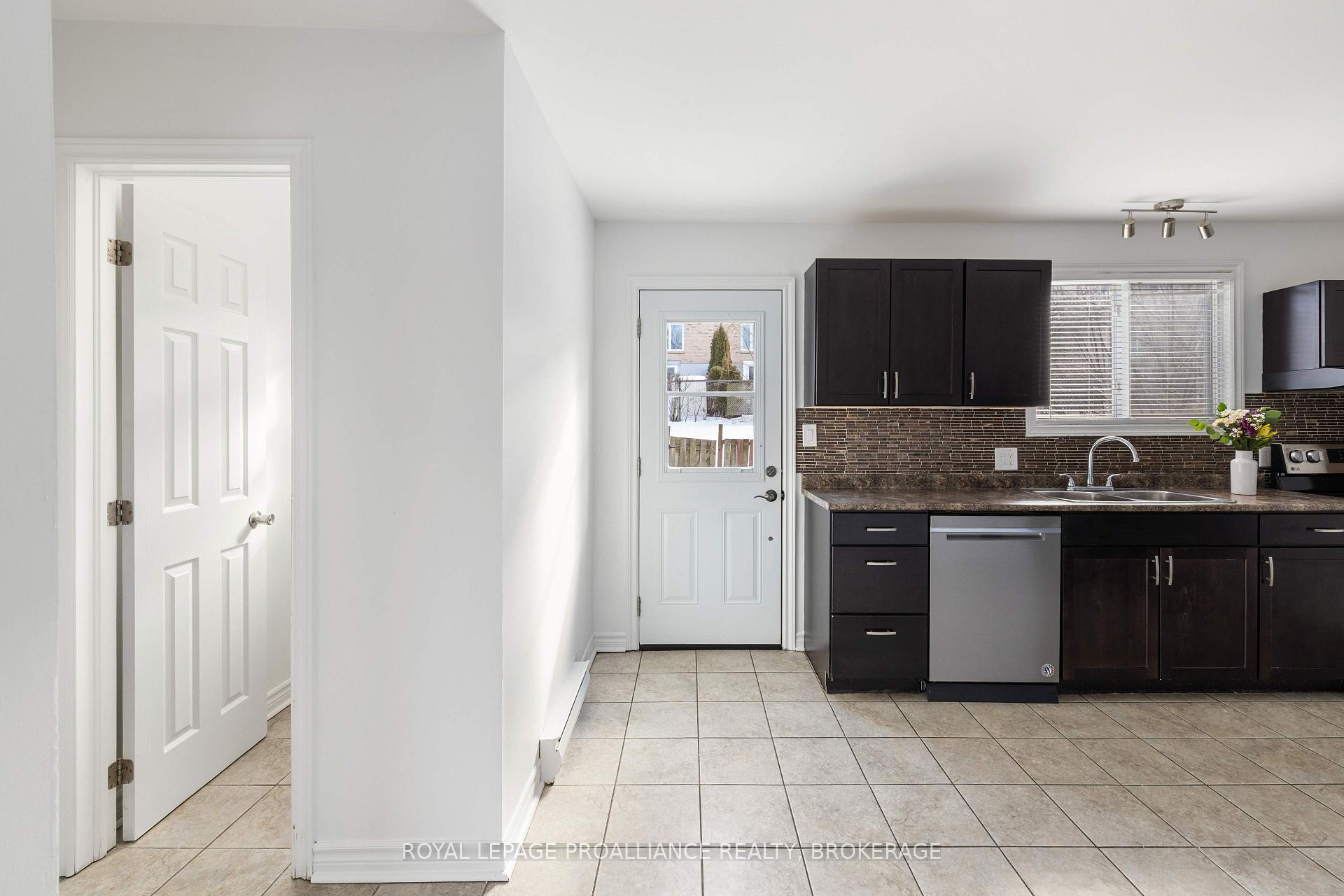 Photo 48 of Unit 53, 44 Rosemund Crescent, Kingston, West of Sir John A. Blvd — HOMEH