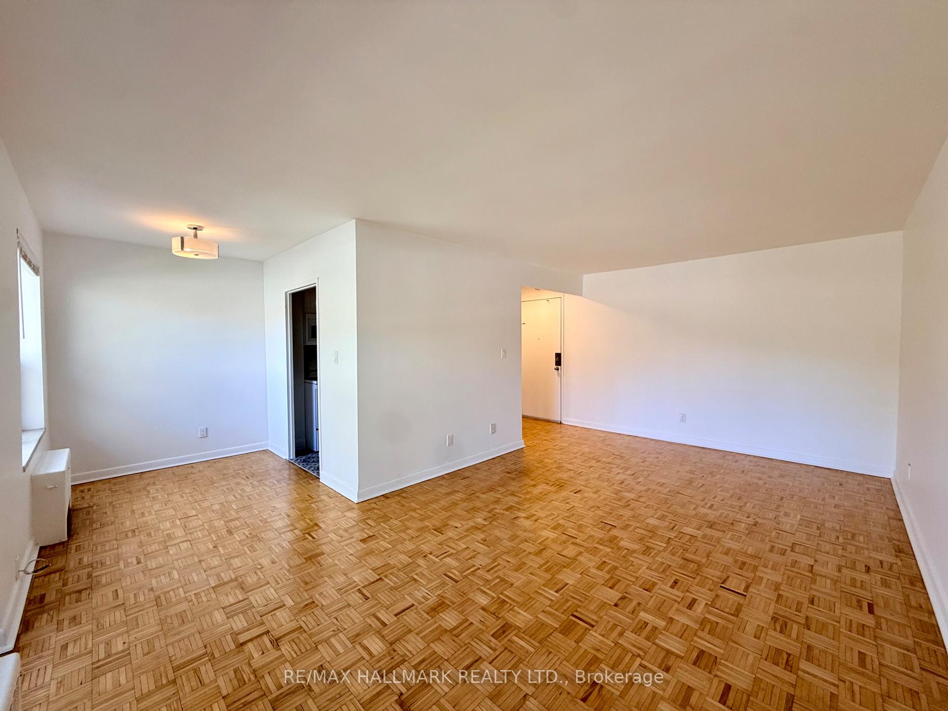 Photo 5 of Unit 208, 30 Upper Canada Drive, North York, St. Andrew-Windfields — HOMEH