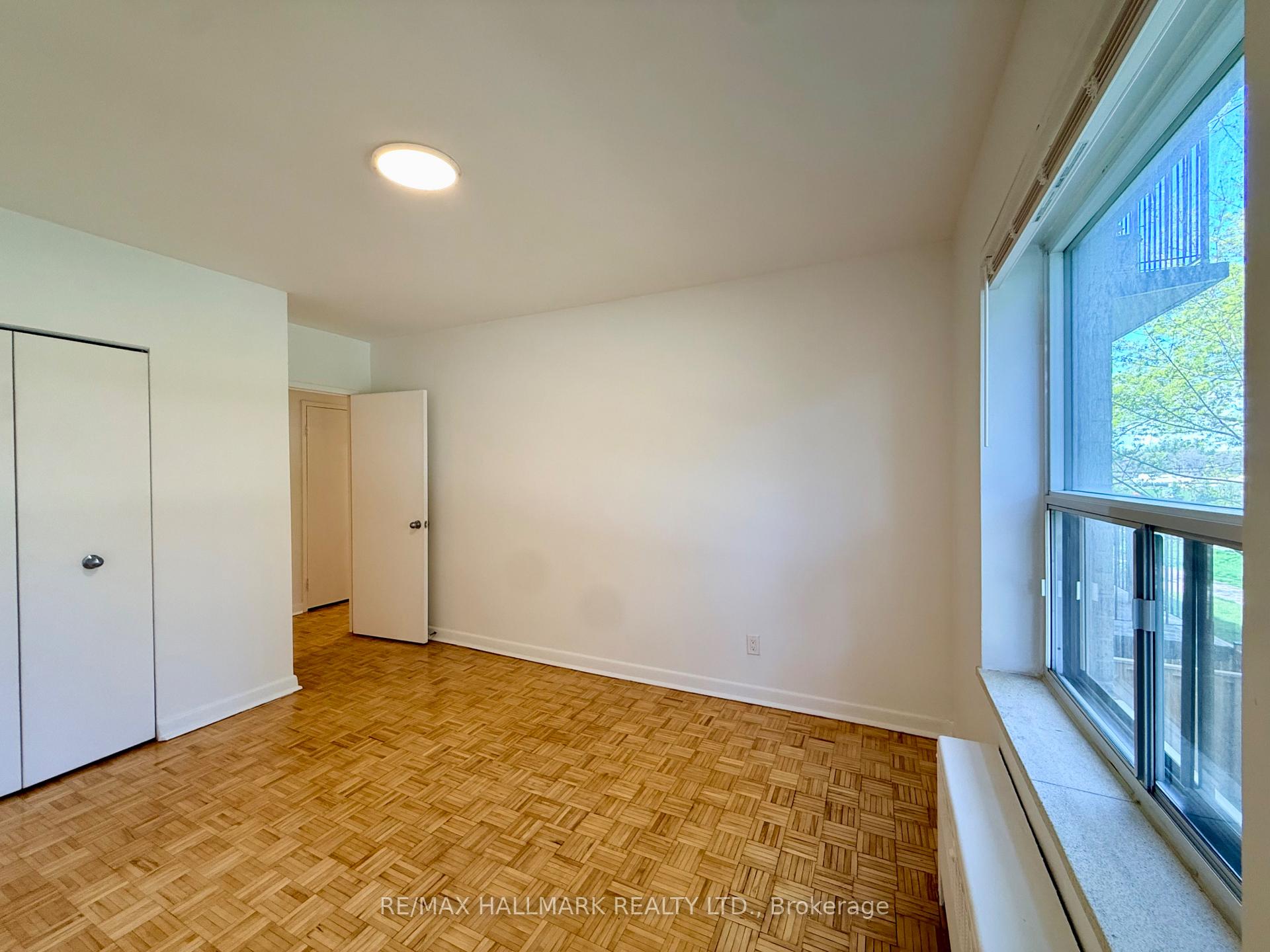 Photo 11 of Unit 208, 30 Upper Canada Drive, North York, St. Andrew-Windfields — HOMEH