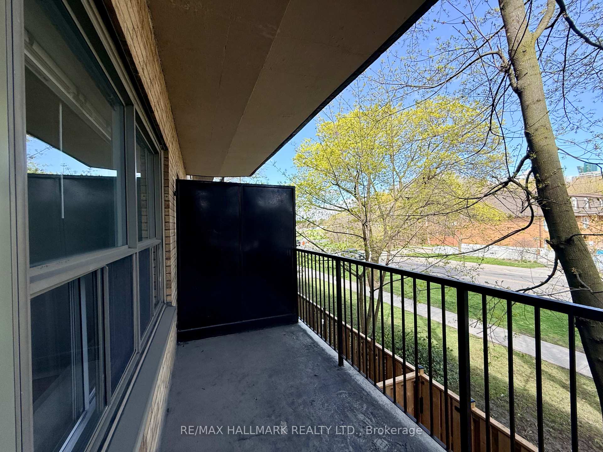 Photo 15 of Unit 208, 30 Upper Canada Drive, North York, St. Andrew-Windfields — HOMEH