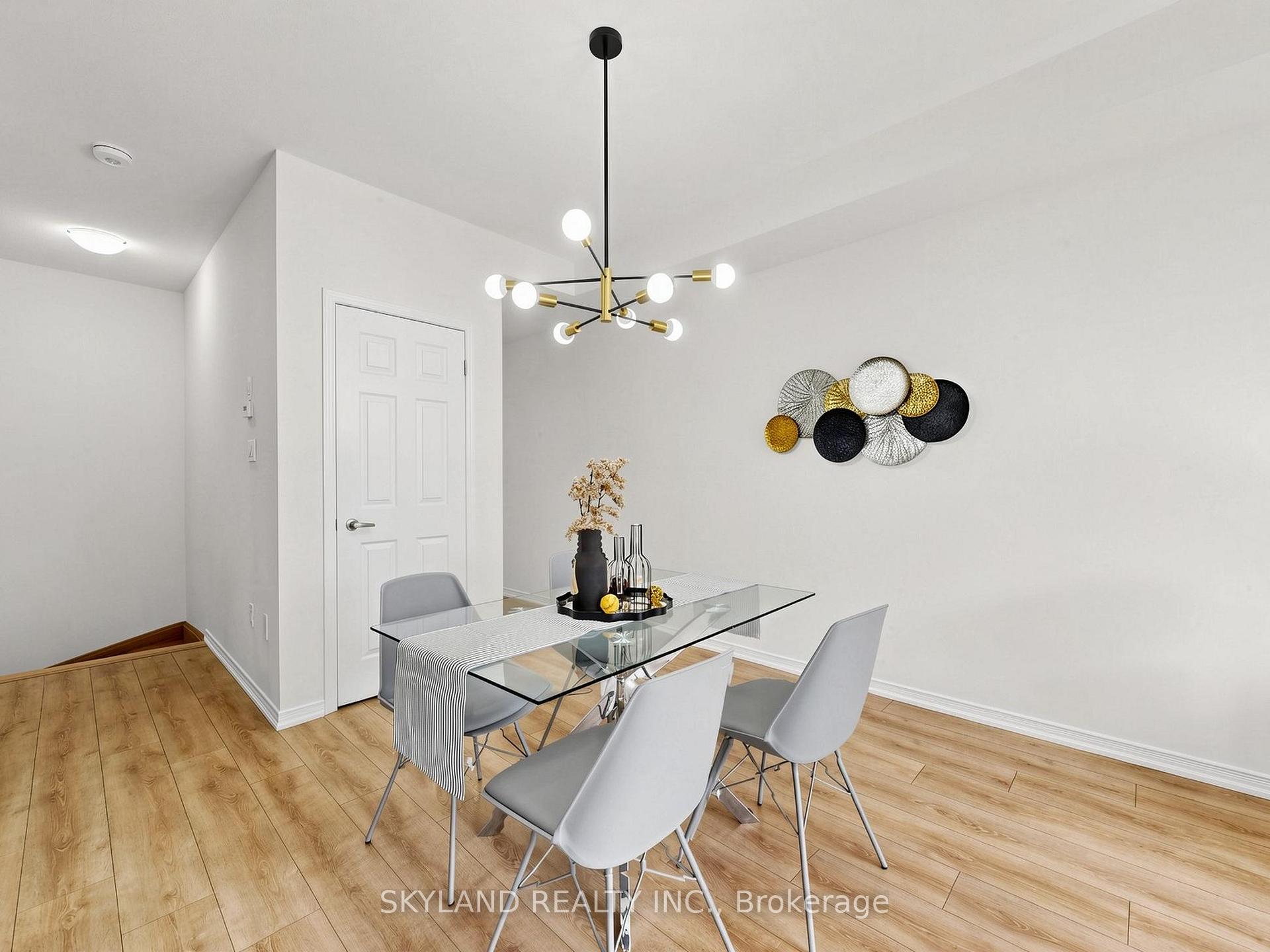 Photo 8 of Unit 3, 20 woodstream Drive, Etobicoke, West Humber-Clairville — HOMEH