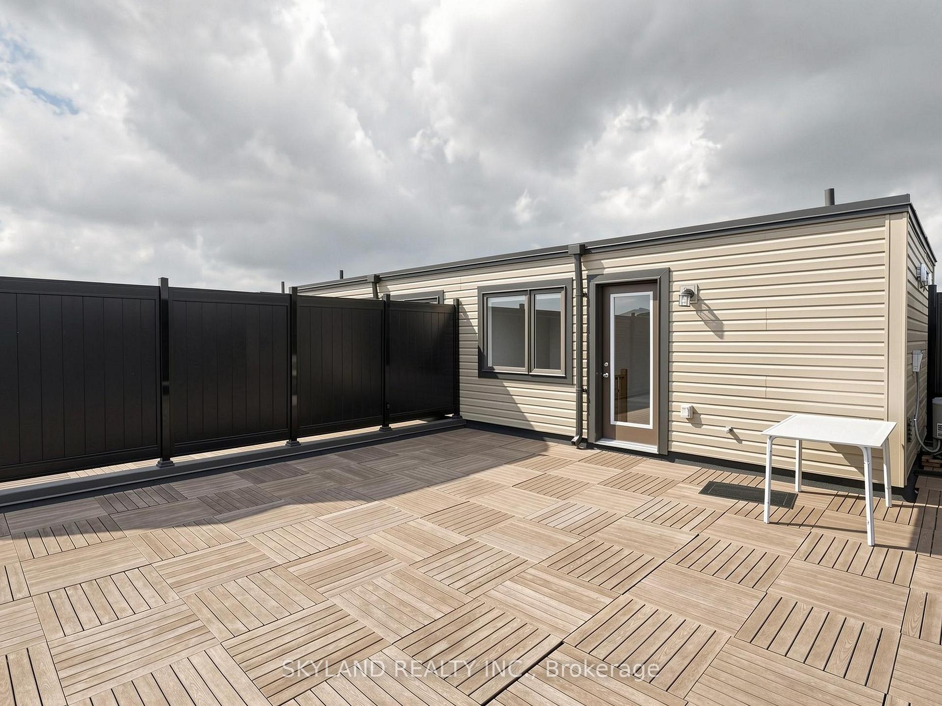 Photo 23 of Unit 3, 20 woodstream Drive, Etobicoke, West Humber-Clairville — HOMEH