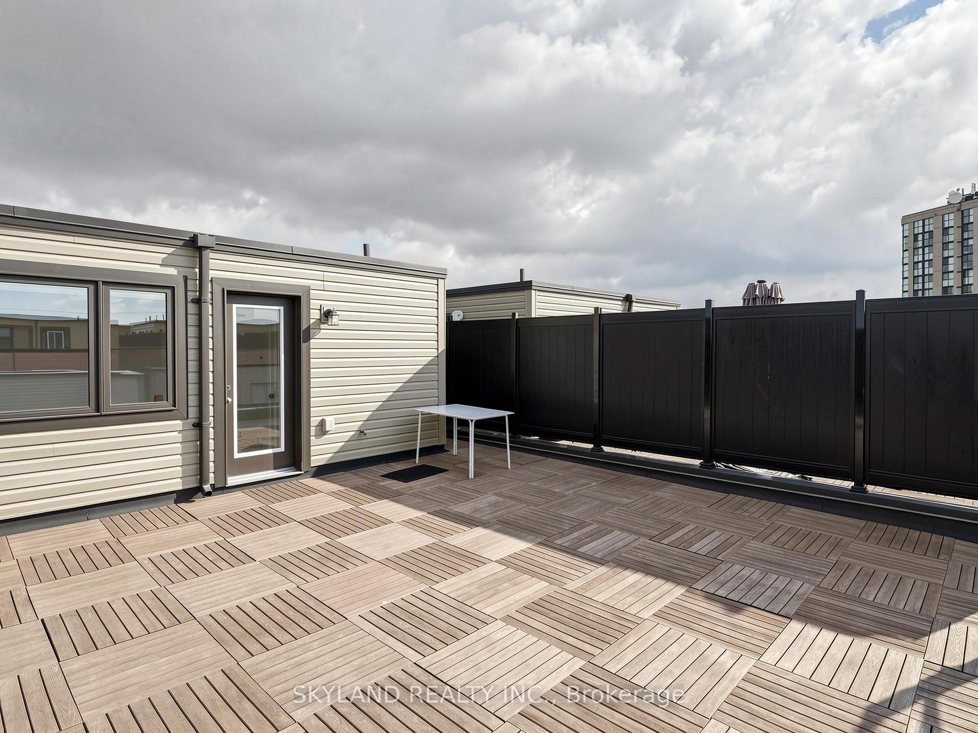 Photo 24 of Unit 3, 20 woodstream Drive, Etobicoke, West Humber-Clairville — HOMEH