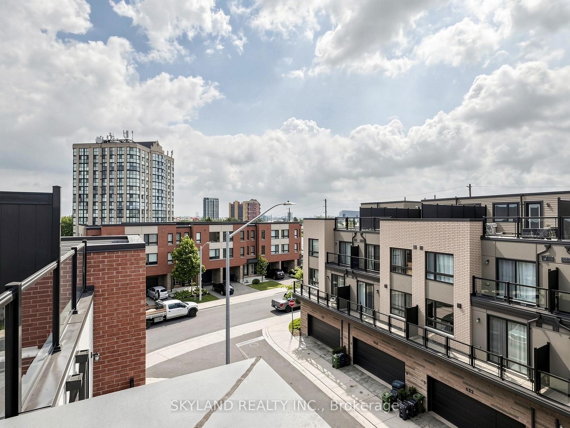Photo 25 of Unit 3, 20 woodstream Drive, Etobicoke, West Humber-Clairville — HOMEH