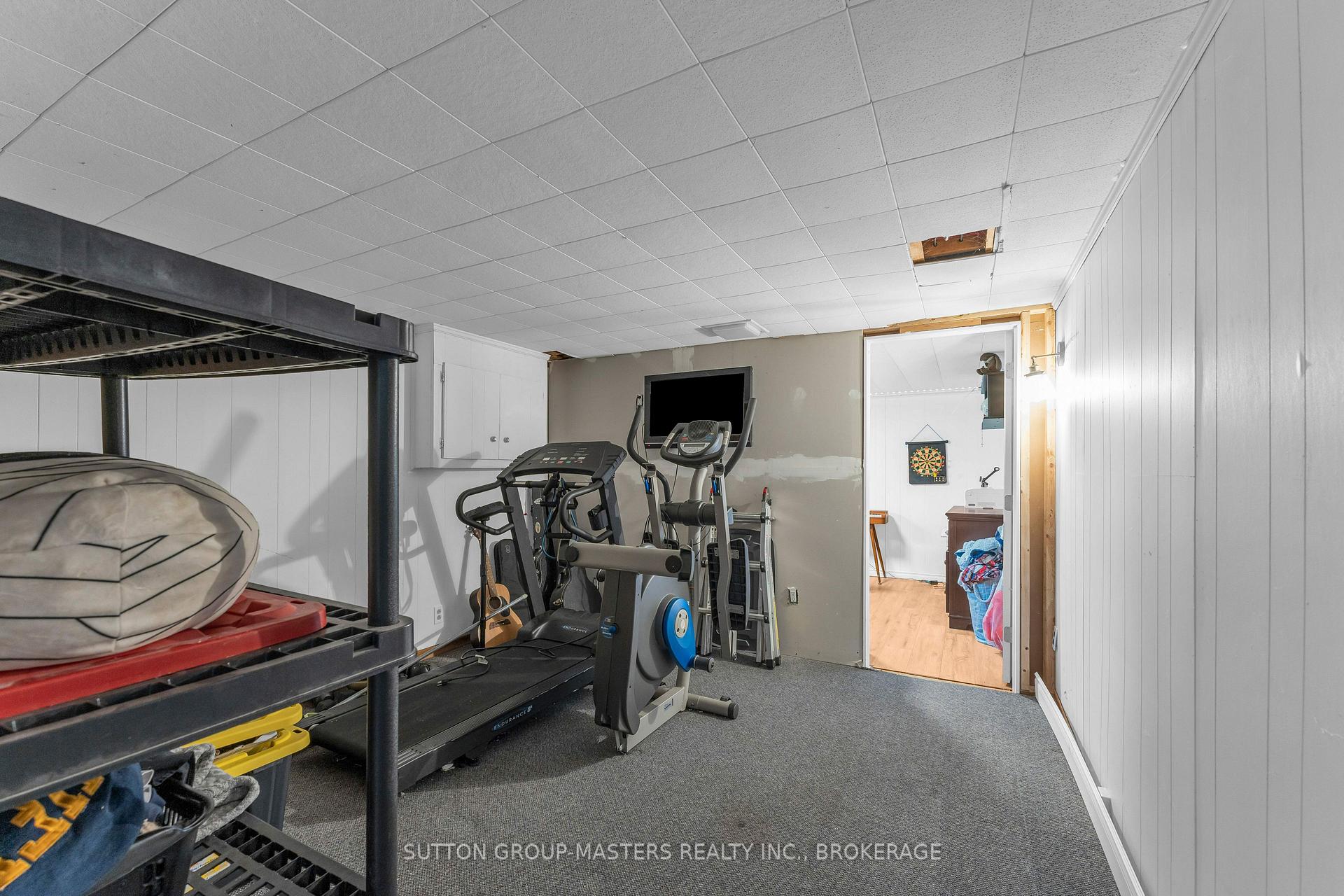 Photo 31 of 39 Oxford Crescent, Loyalist, Amherstview — HOMEH