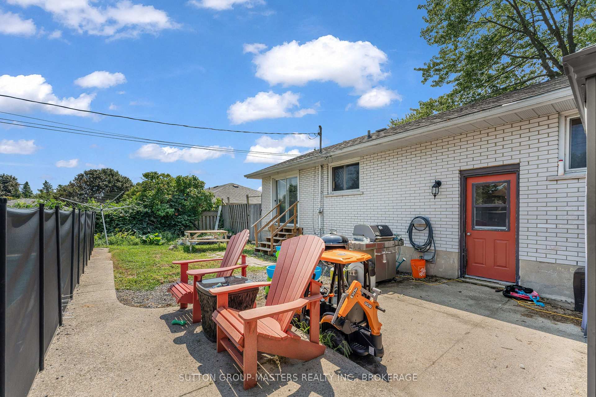 Photo 37 of 39 Oxford Crescent, Loyalist, Amherstview — HOMEH