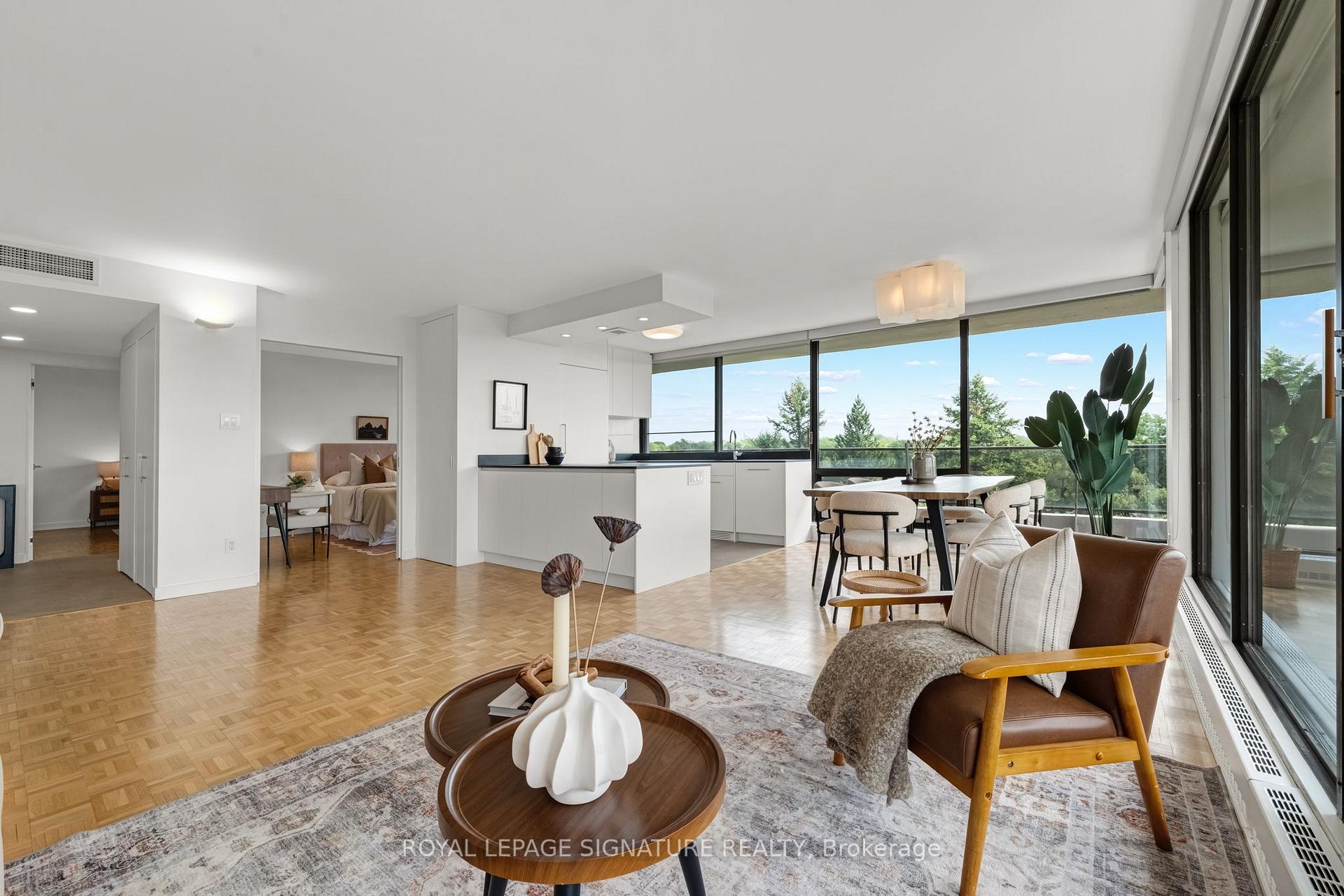 Photo 6 of Unit 704/705, 10 Avoca Avenue, Toronto, Rosedale-Moore Park — HOMEH