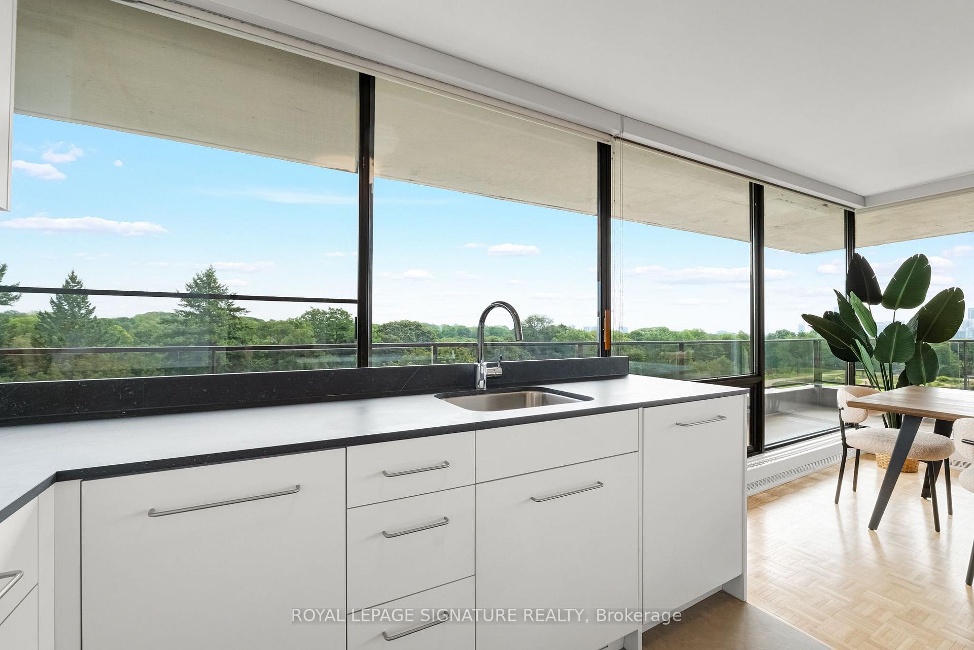Photo 13 of Unit 704/705, 10 Avoca Avenue, Toronto, Rosedale-Moore Park — HOMEH