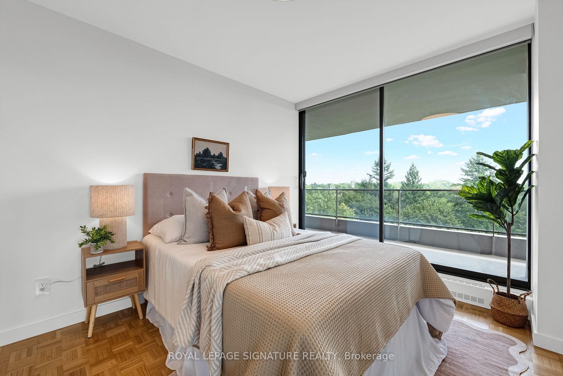 Photo 27 of Unit 704/705, 10 Avoca Avenue, Toronto, Rosedale-Moore Park — HOMEH